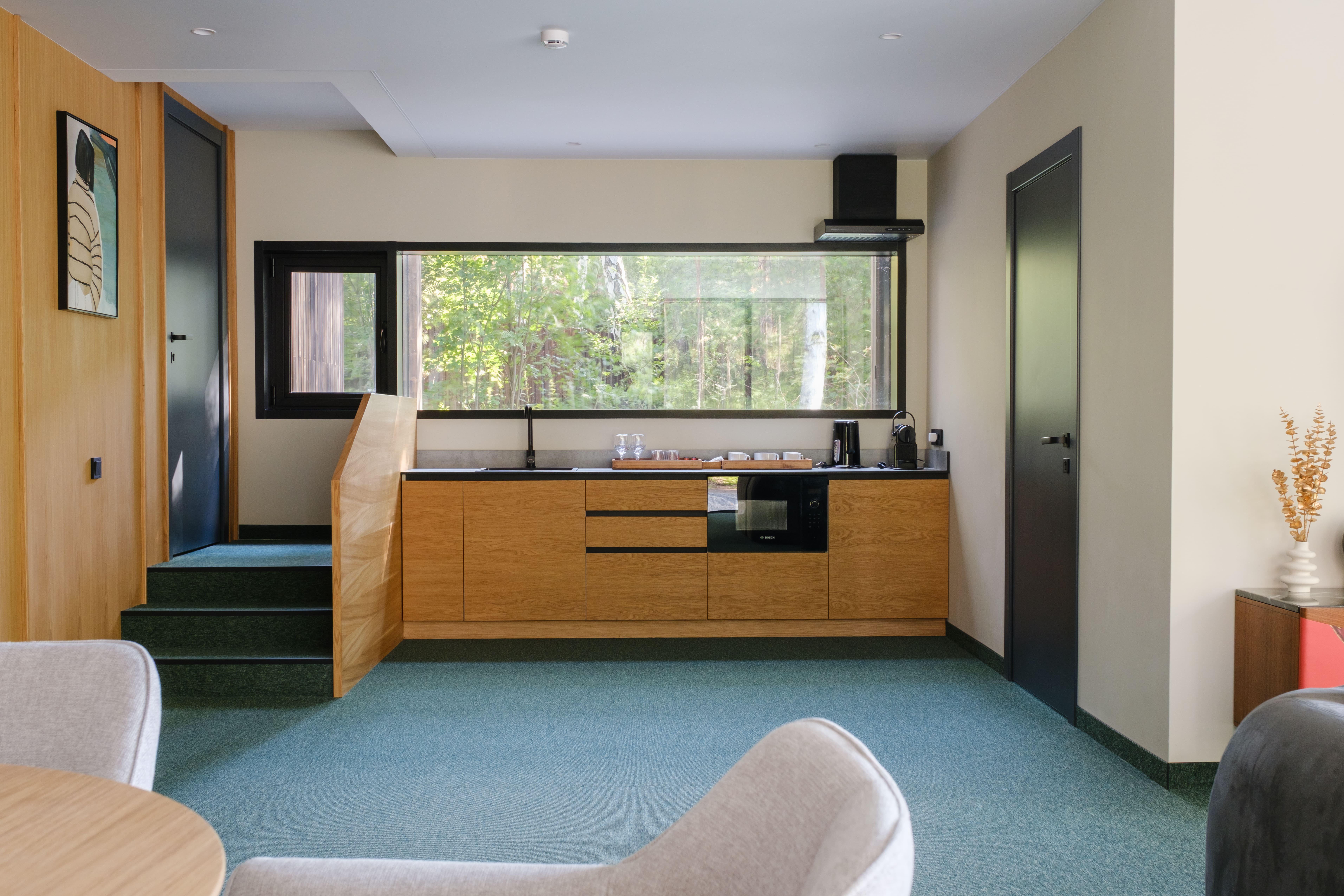 Вилла с тремя спальнями и видом на озеро