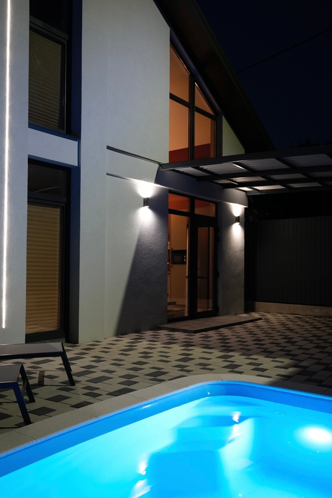 ДОМ С ВИДОМ НА ГОРЫ КОРАЛ