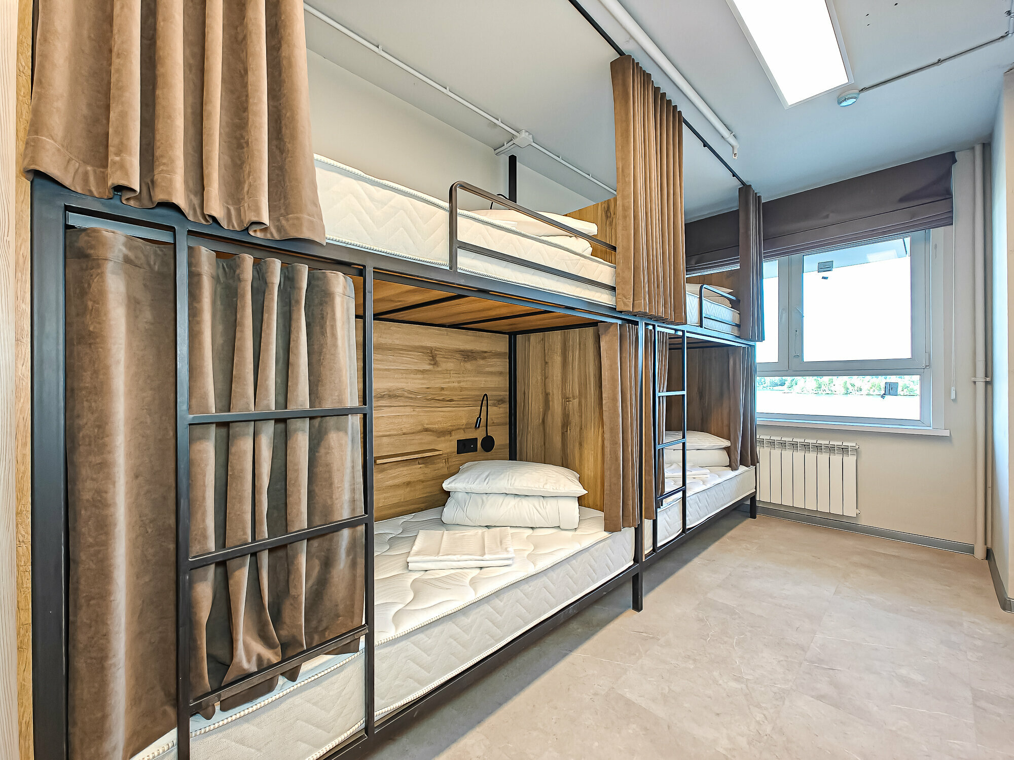 Кровать в общем номере с 4 кроватями