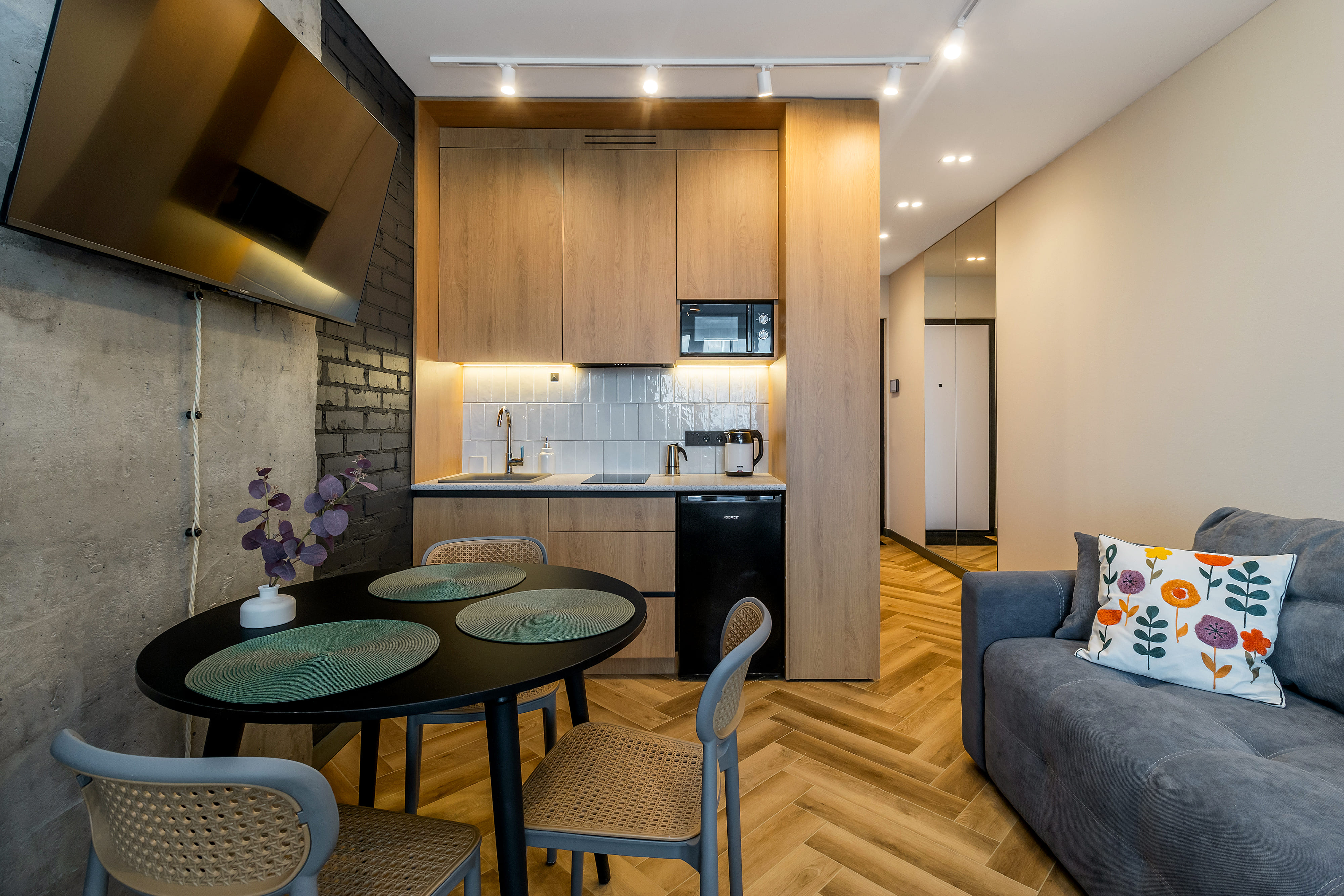 Студия Nordic с видом на Волгу