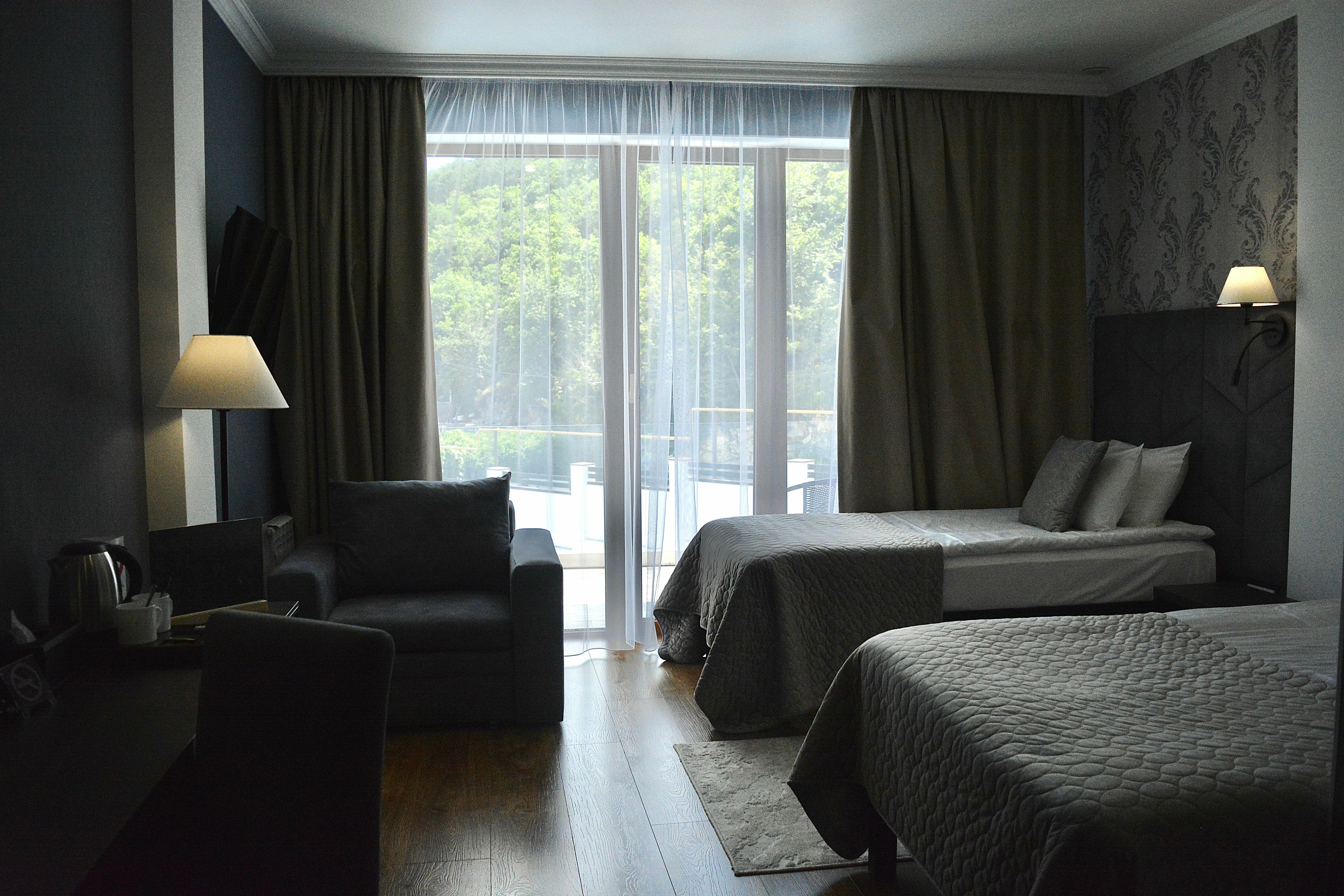 Улучшенный двухместный номер с 2 отдельными кроватями