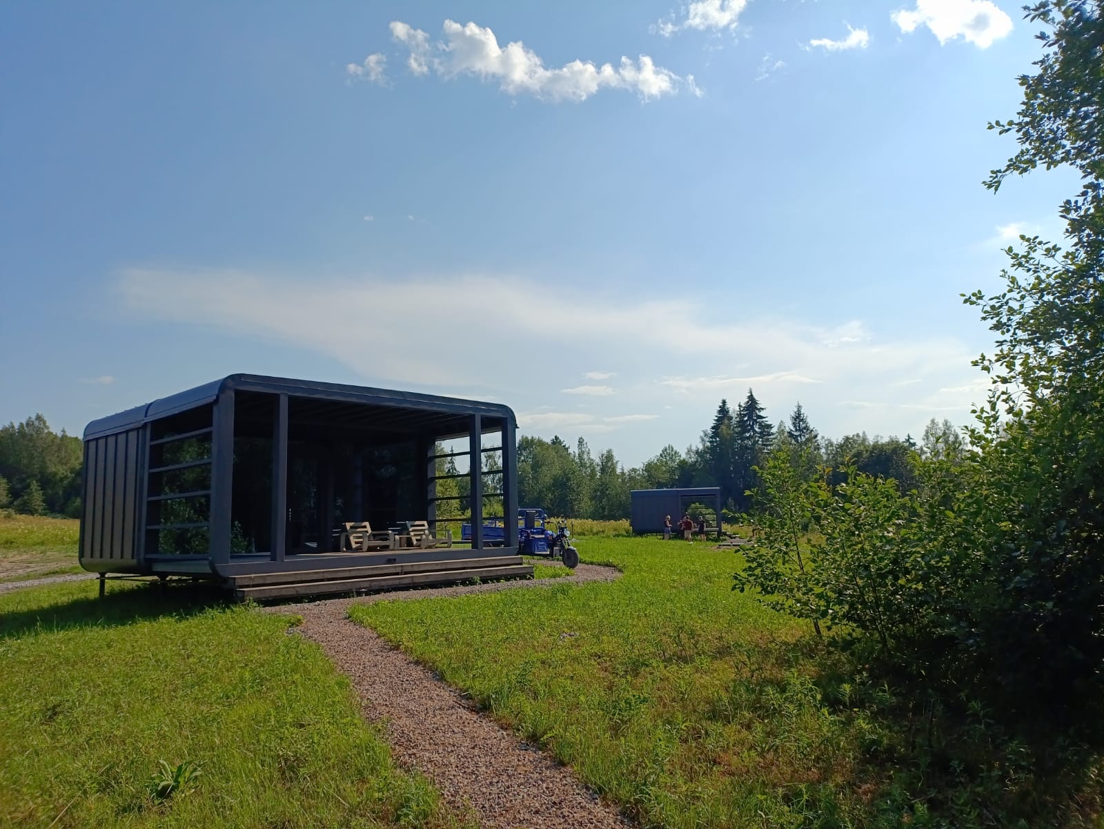 Дом с видом на лес