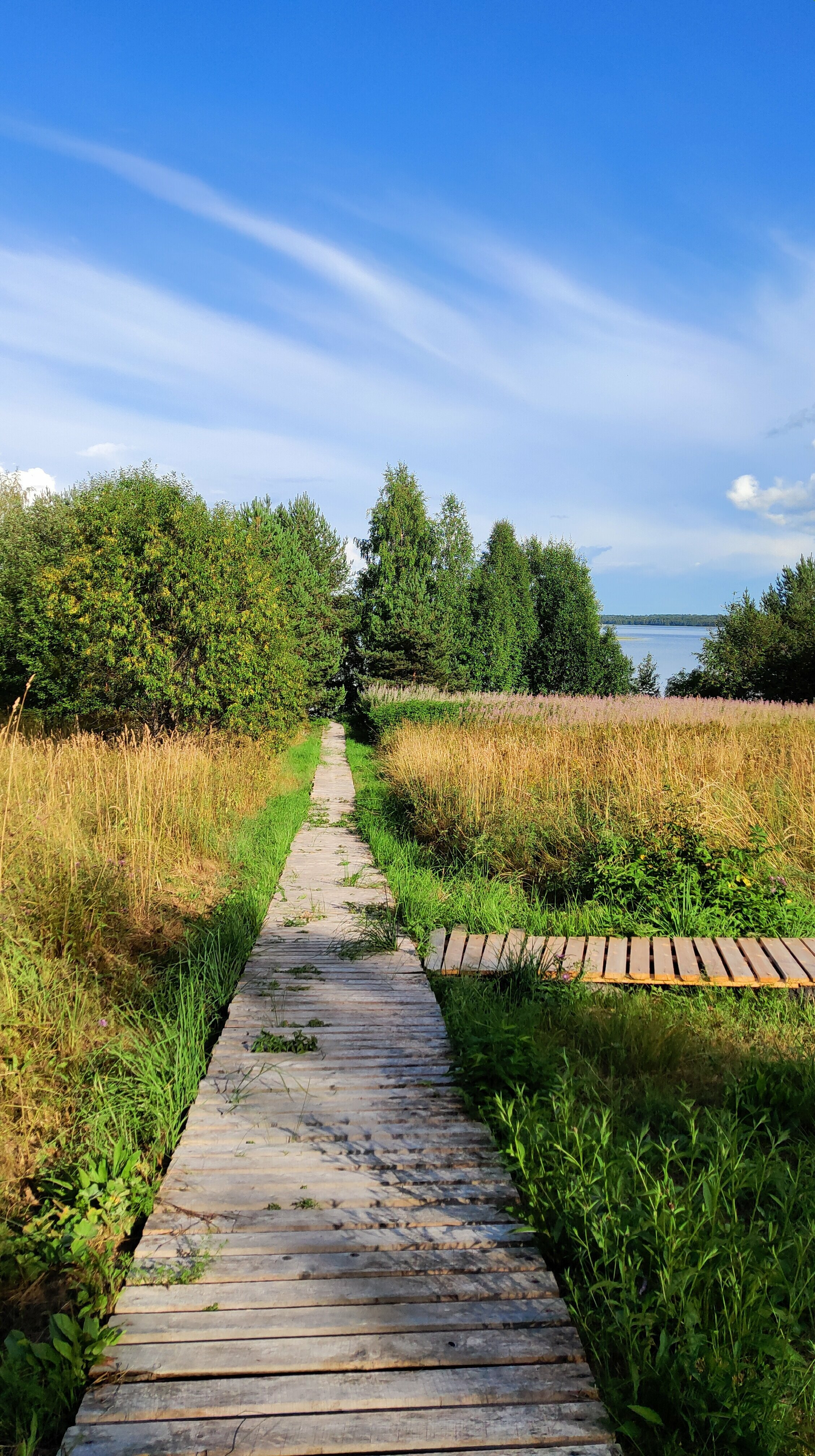 Дом с видом на озеро