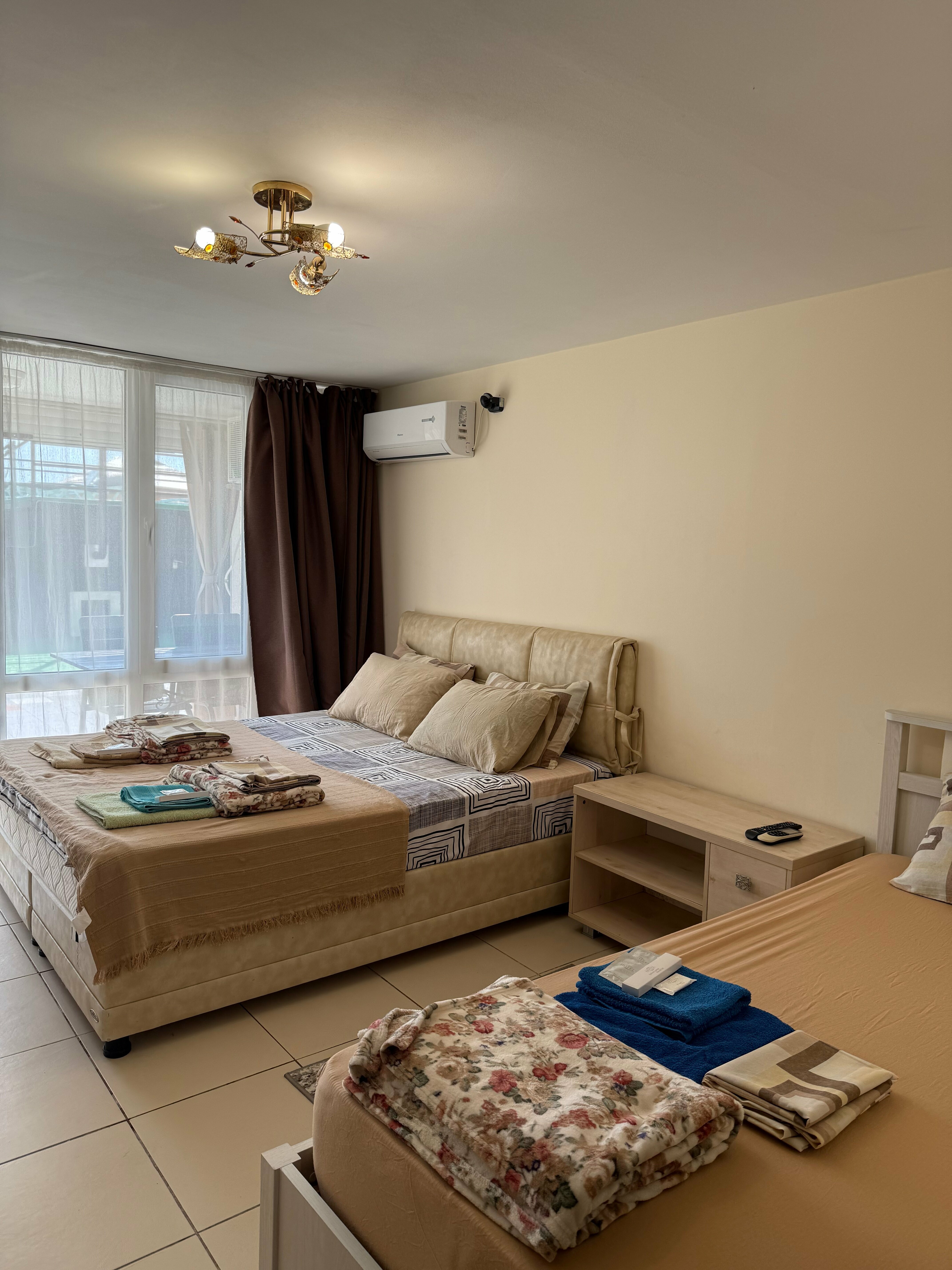 Трехместный номер с видом на бассейн