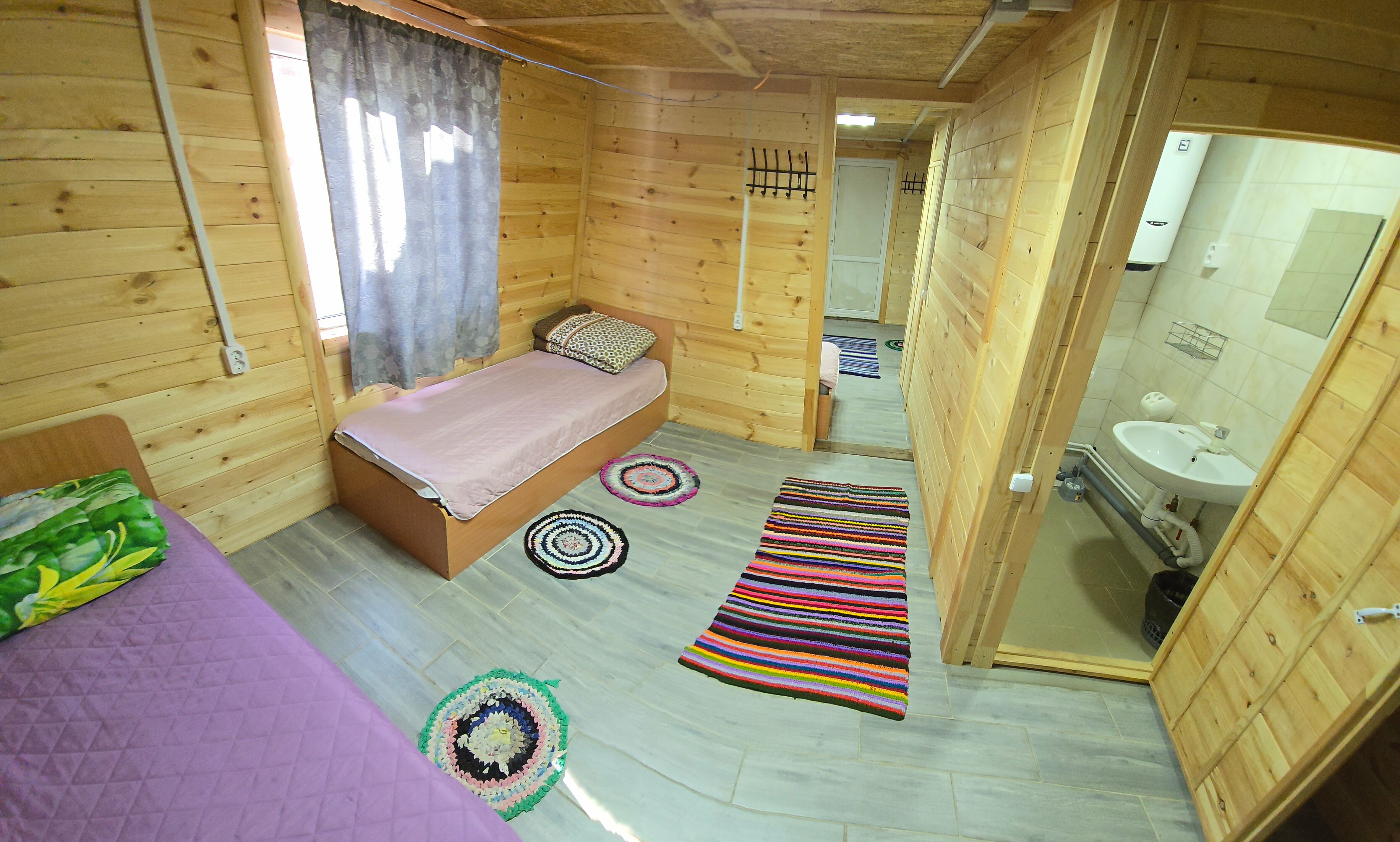 Cемейный номер с собственной ванной комнатой