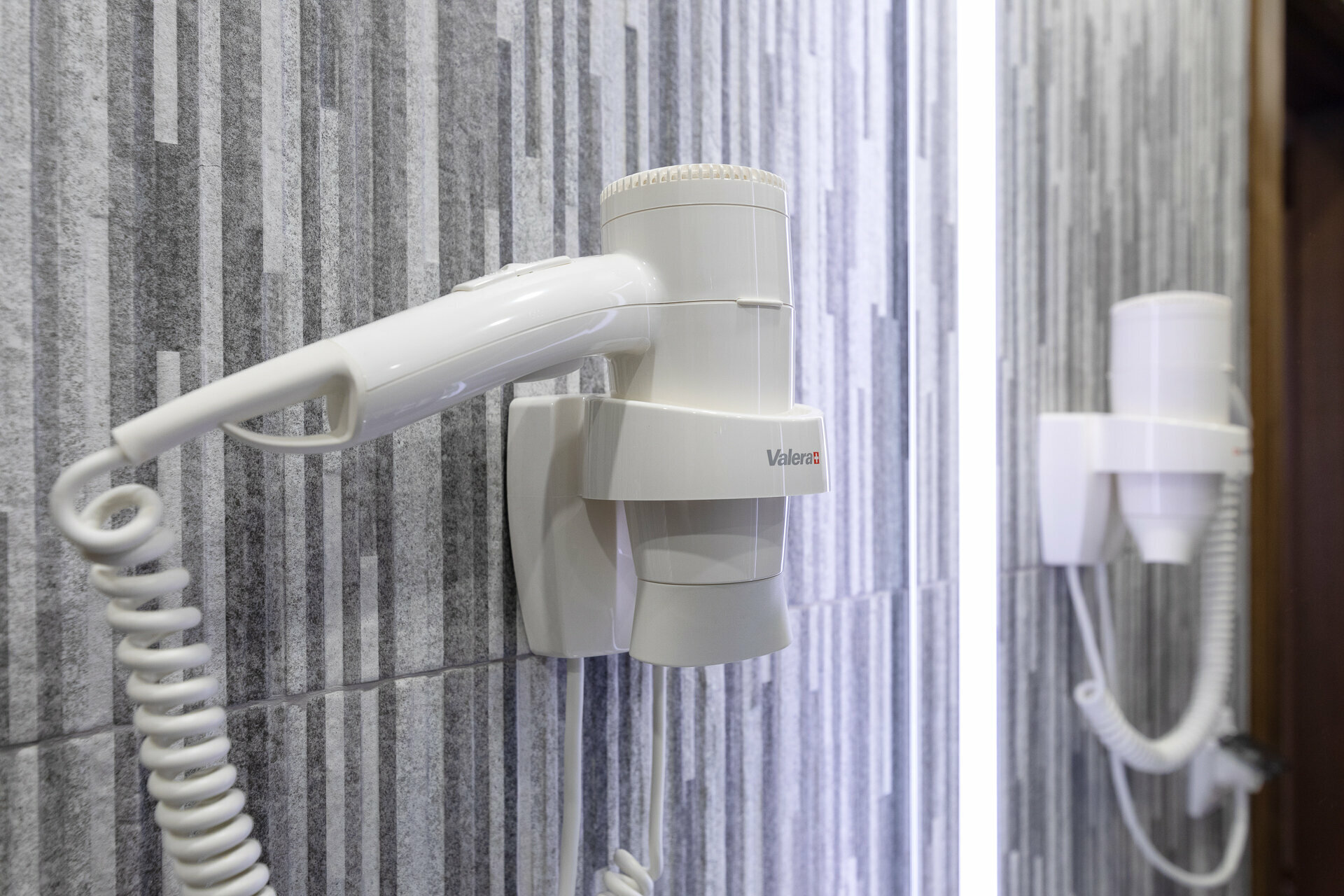 Джуниор Сюит