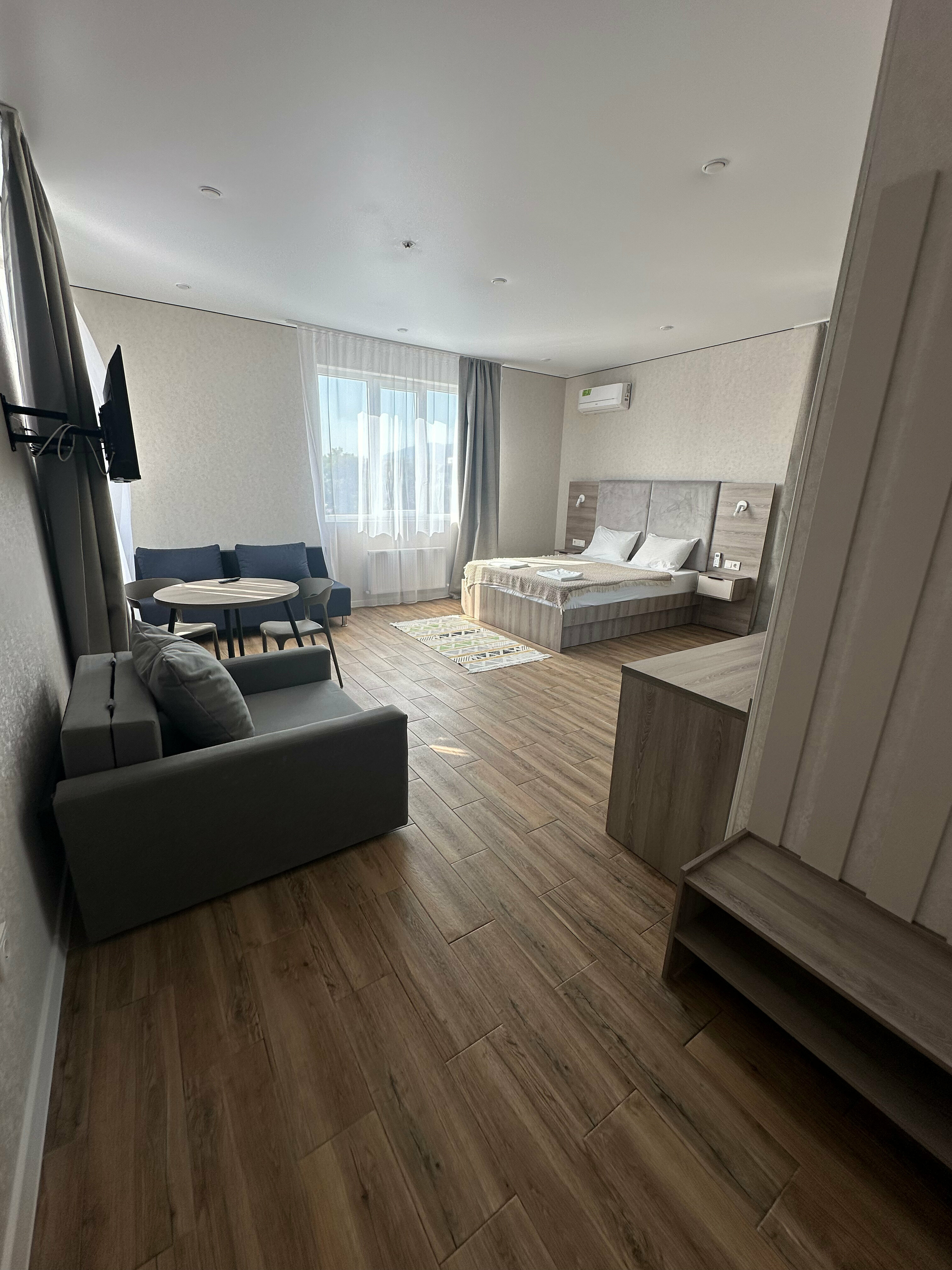 Четырехместный номер с видом на горы