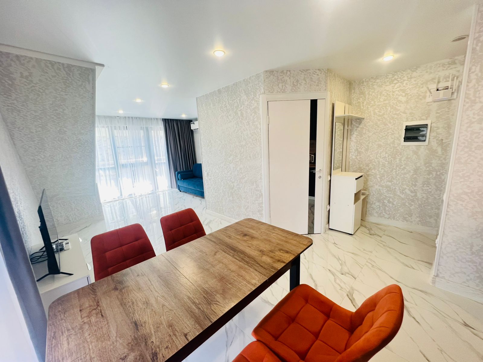 Двухуровневая трехкомнатная 10В