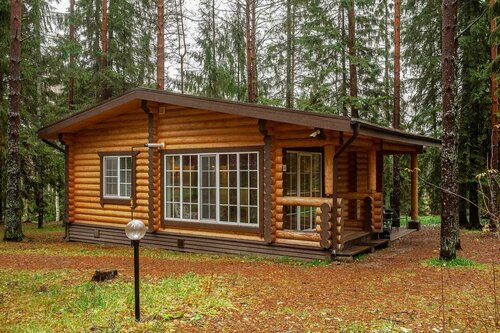 Коттедж на 2 спальни в лесу в Валдай Эко-Клуб