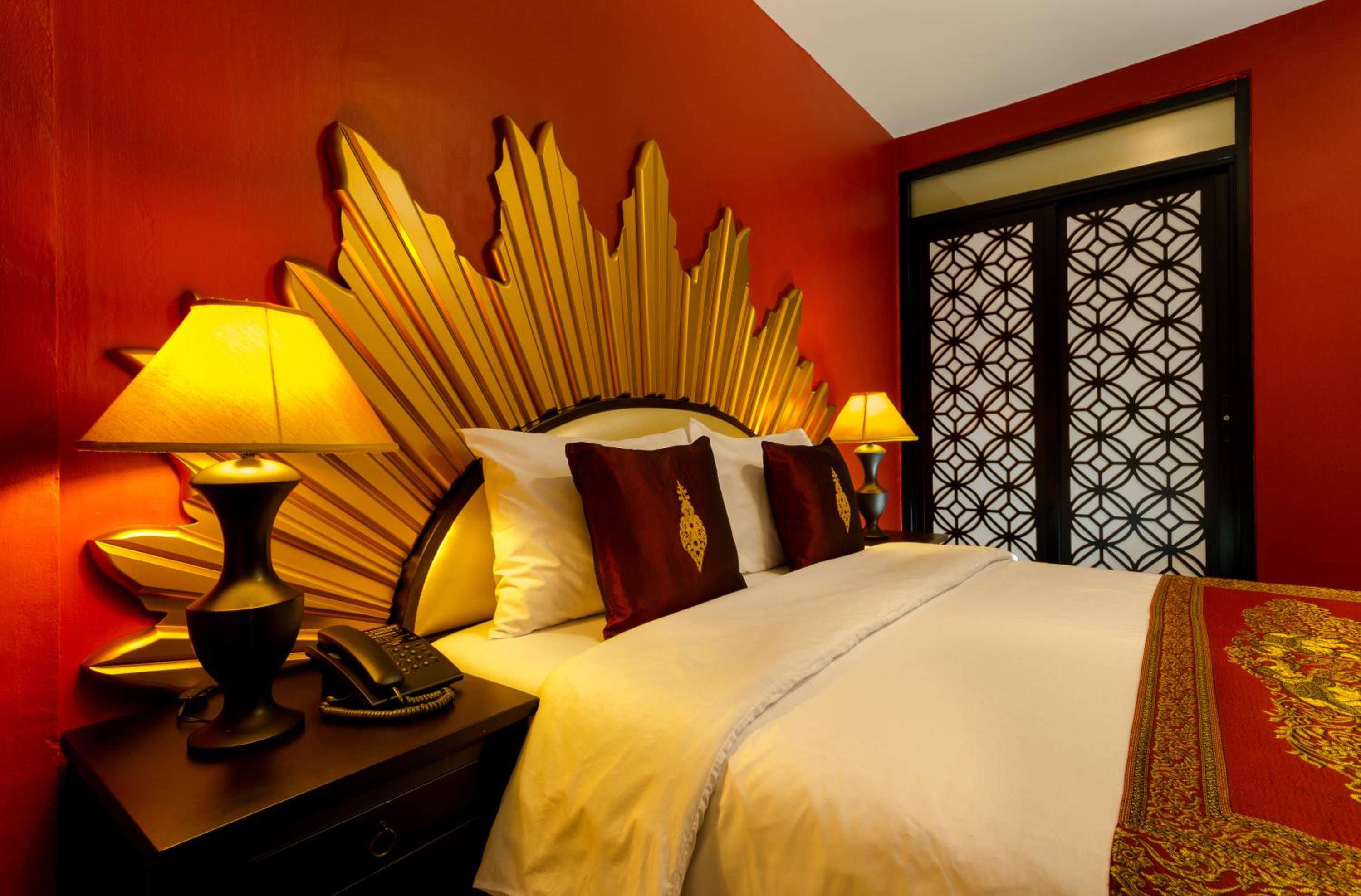 Scarlet Double Room