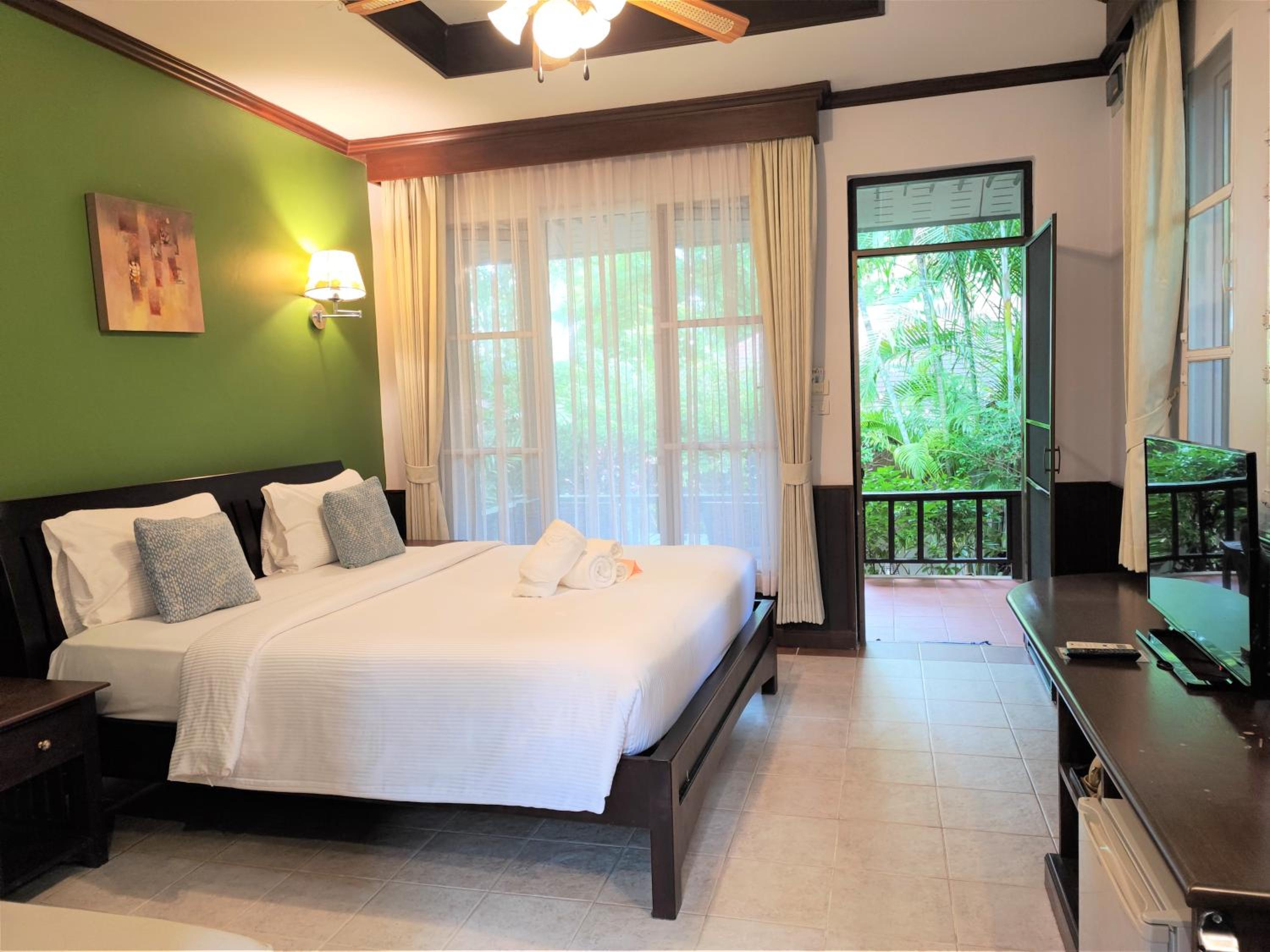 Superior Double or Twin Room with Garden View