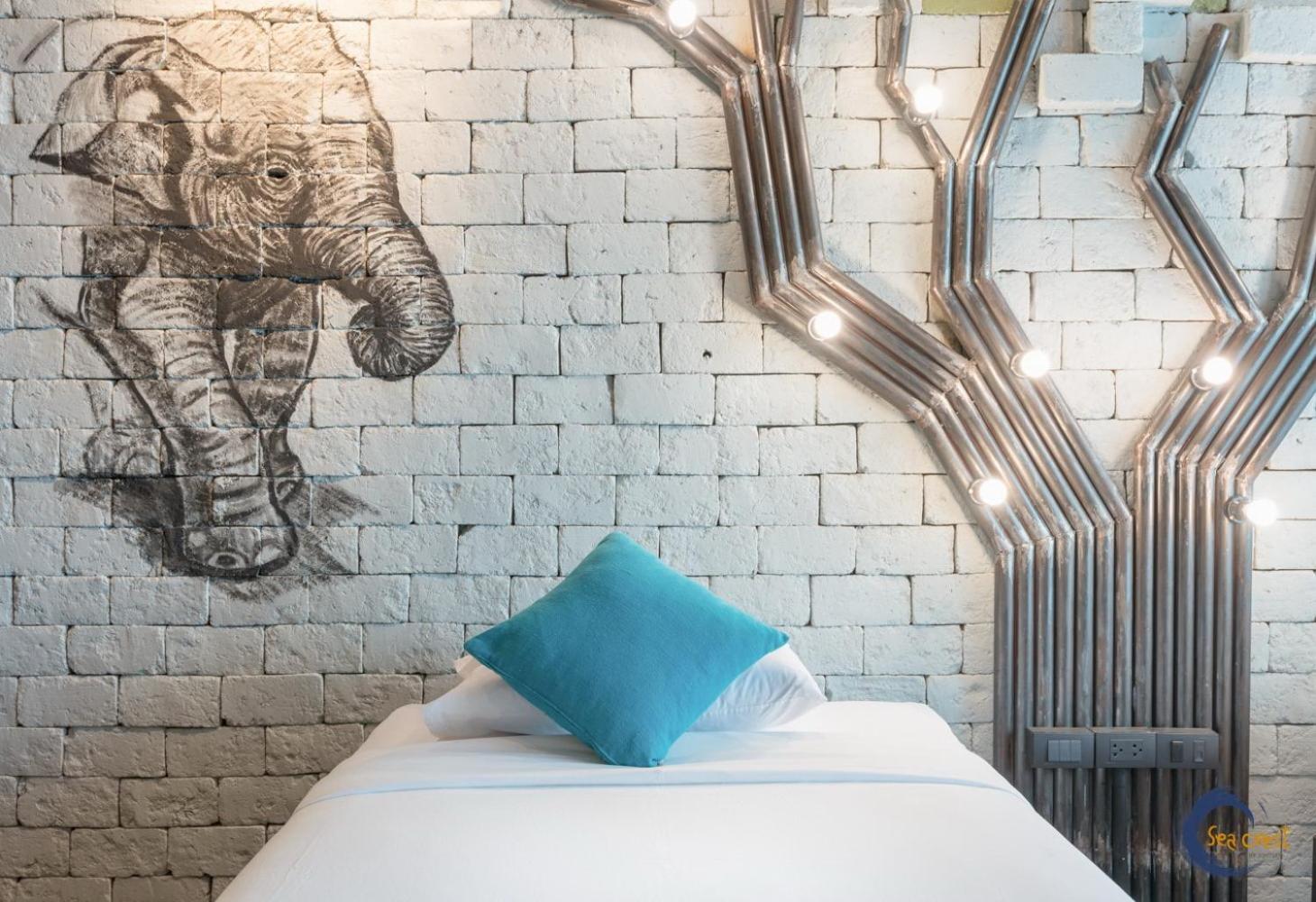 Deluxe Double or Twin Room with Balcony