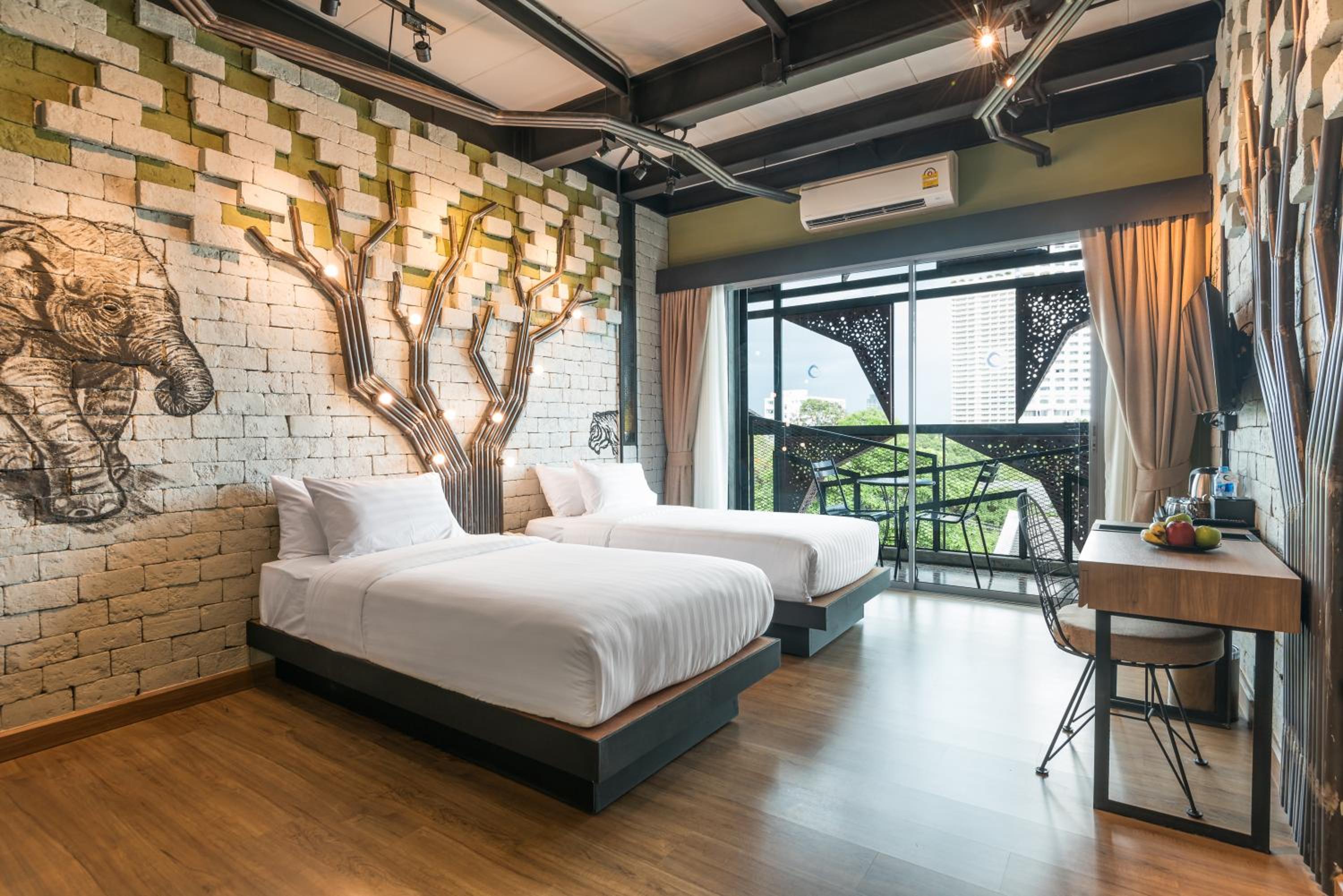 Deluxe Double or Twin Room with Sea View