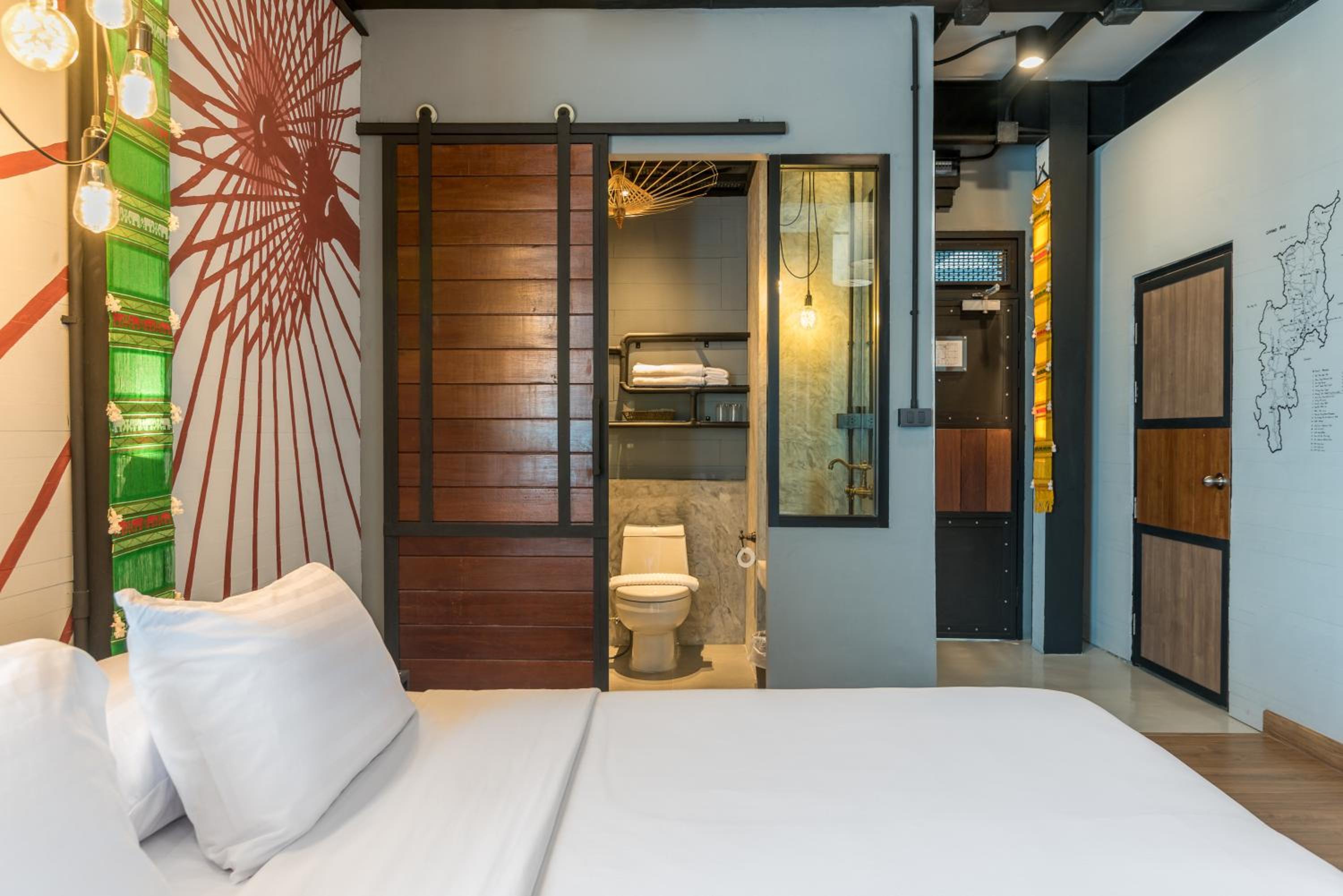 Deluxe Double or Twin Room with Balcony