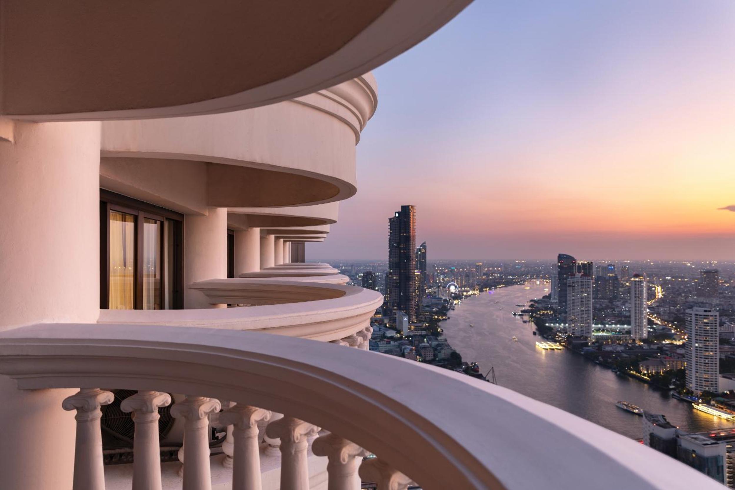 lebua Premium Suite River View 