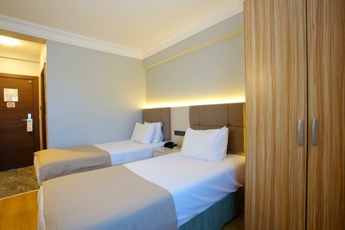 Budget Double Or Twin Room в Grand Ant Hotel