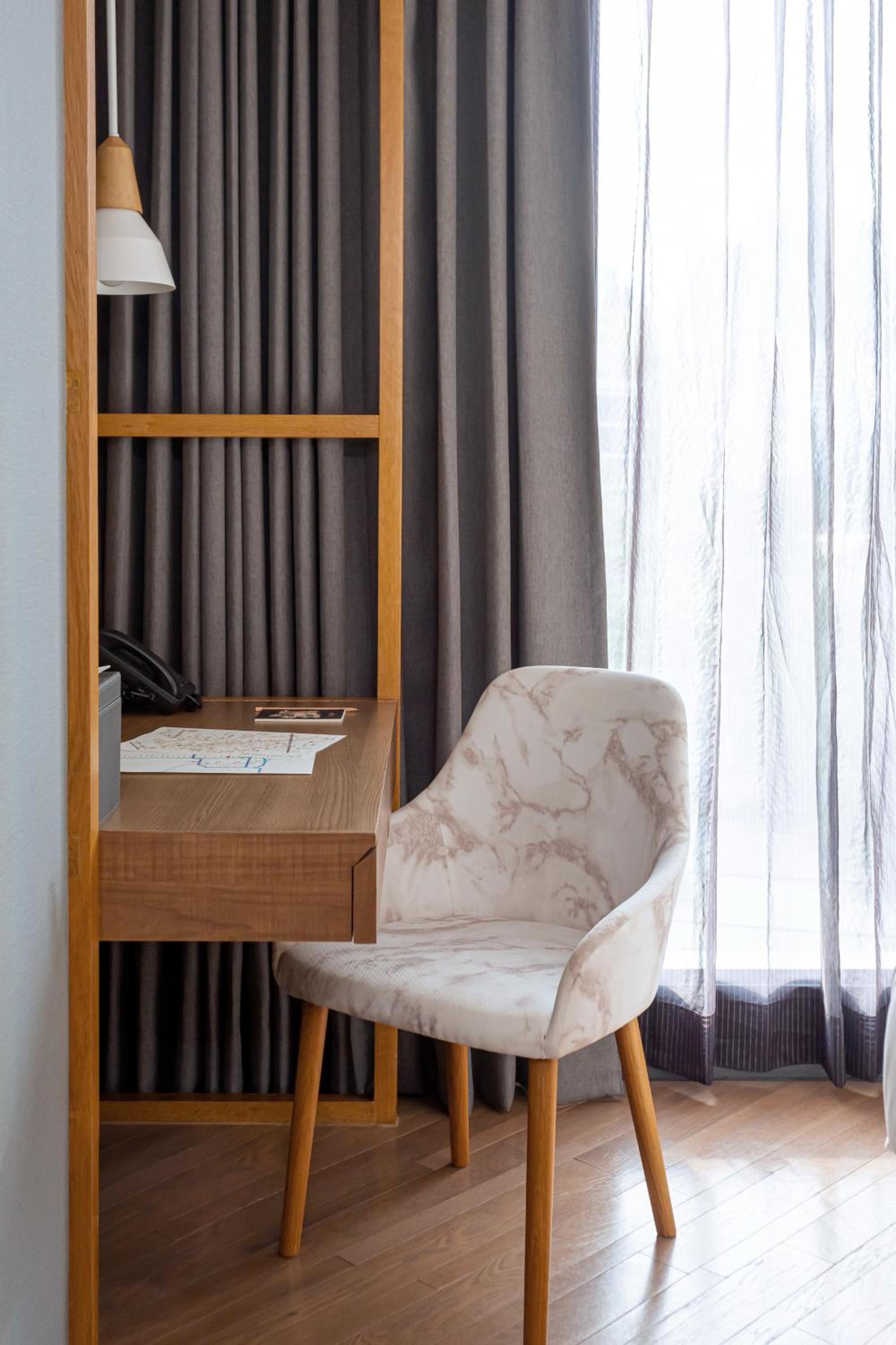 Deluxe King or Twin Room