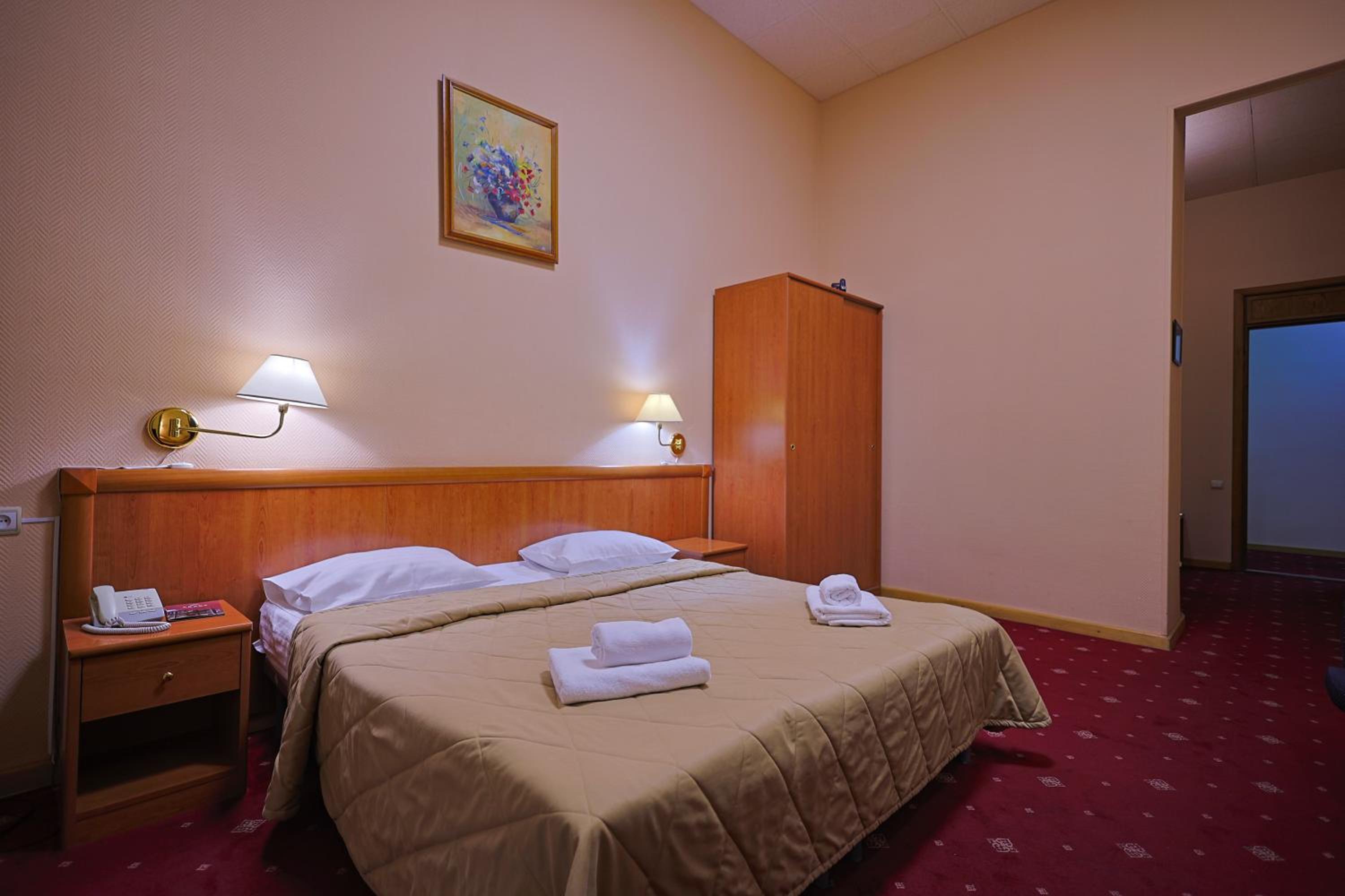 Deluxe Double Or Twin Room