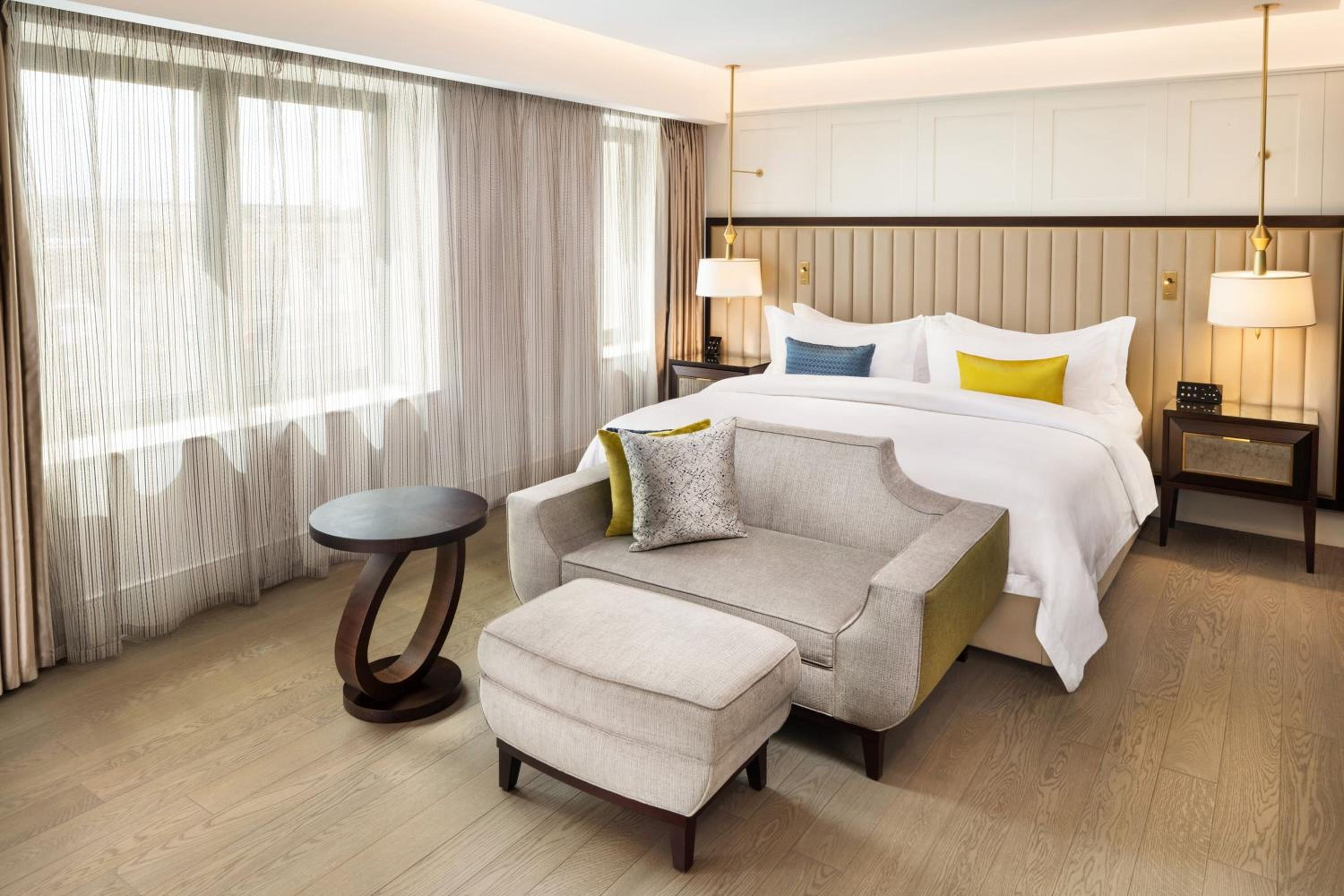 Grand Deluxe, Guest room, 1 Queen