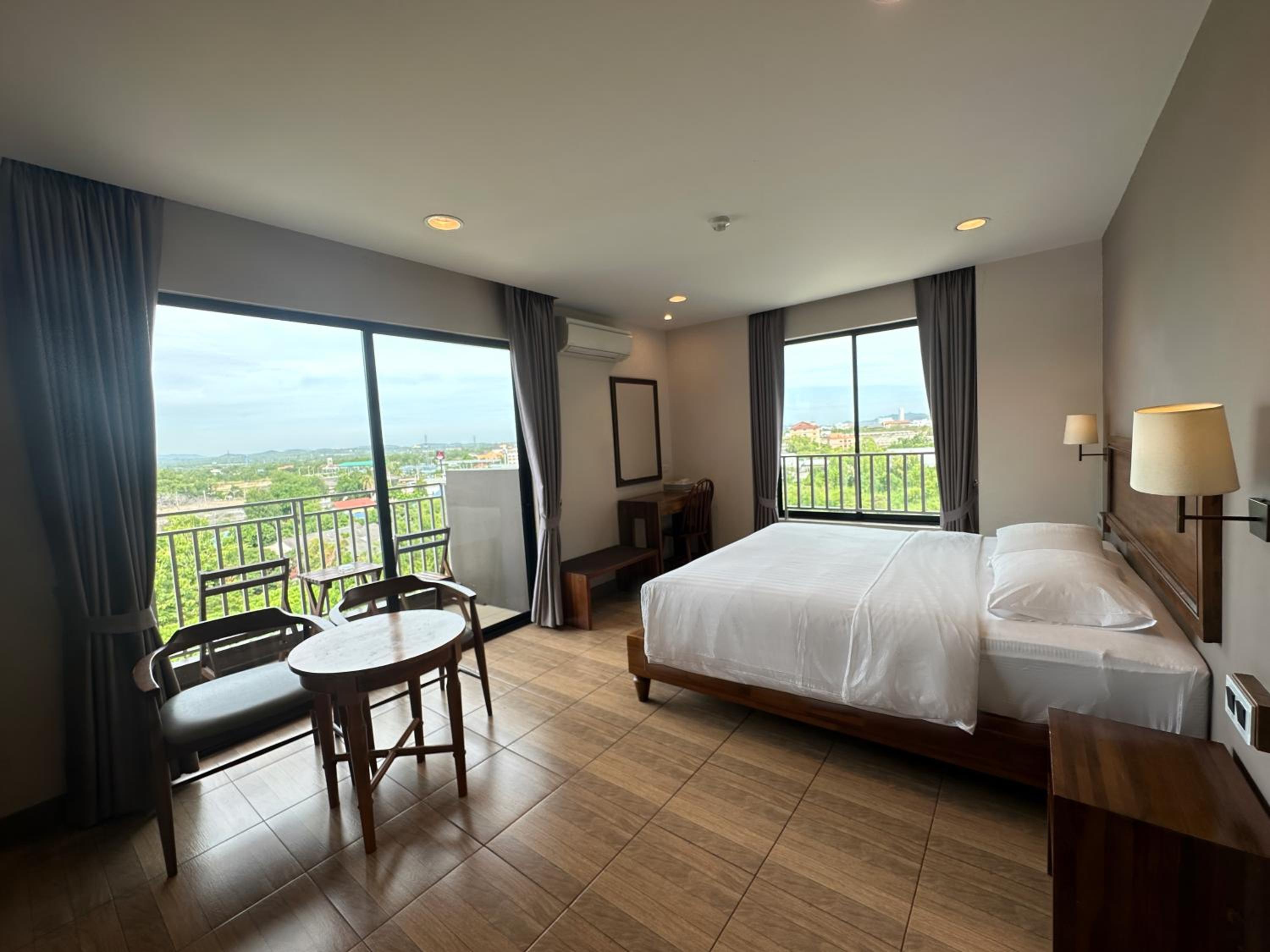Deluxe Double Room with Balcony