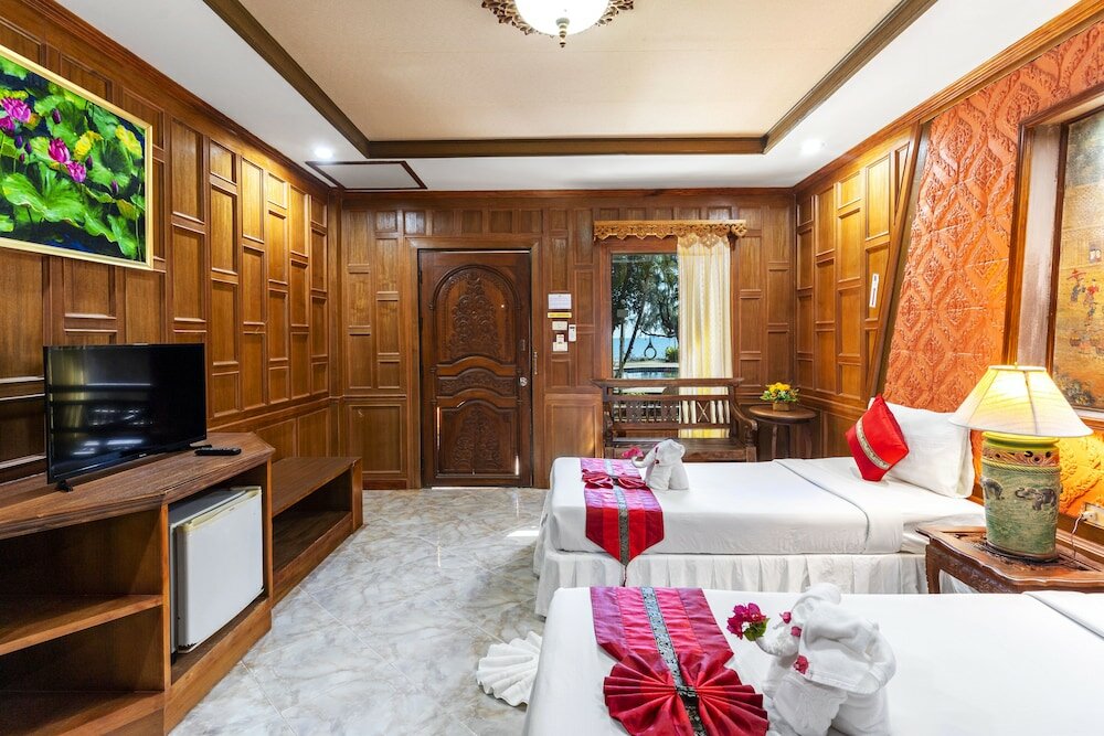 Villa Double Room with Garden View