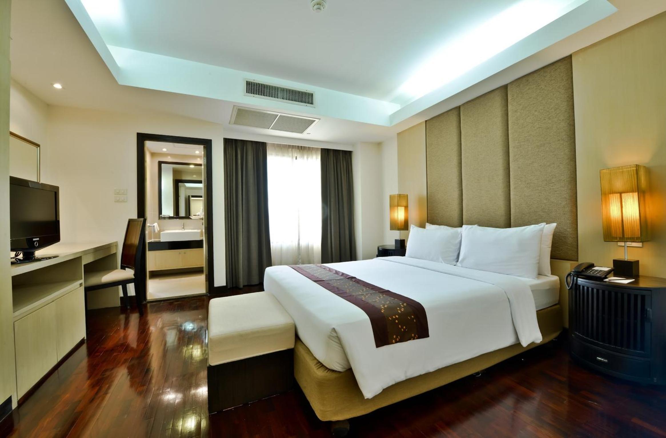 Three Bedroom Deluxe Suite(Flash Sales)