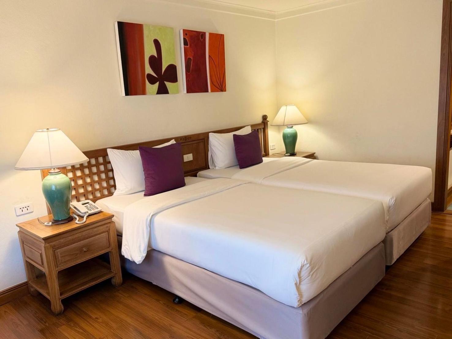 Premium Deluxe Twin Room