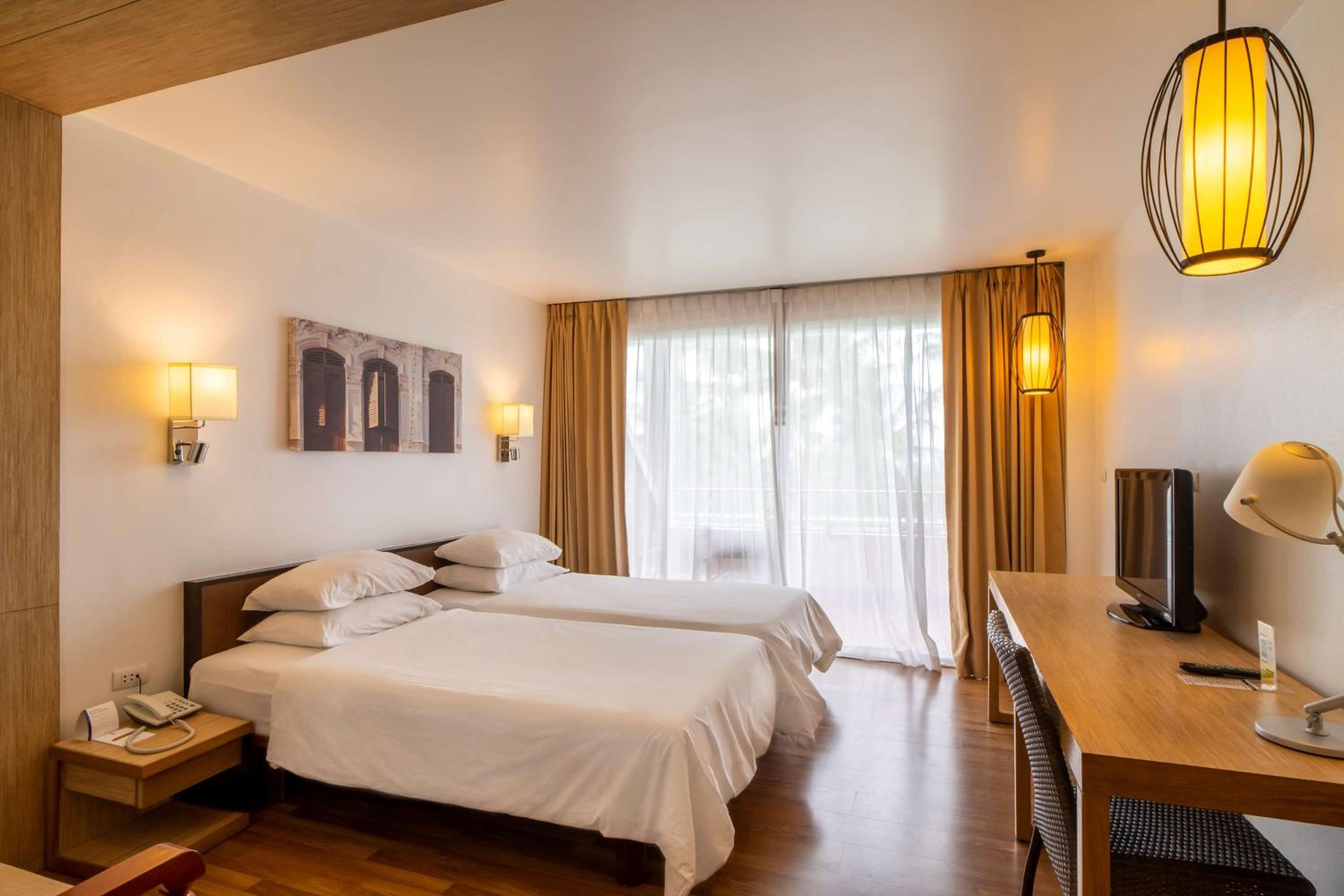 Deluxe Twin Room with Ocean View  