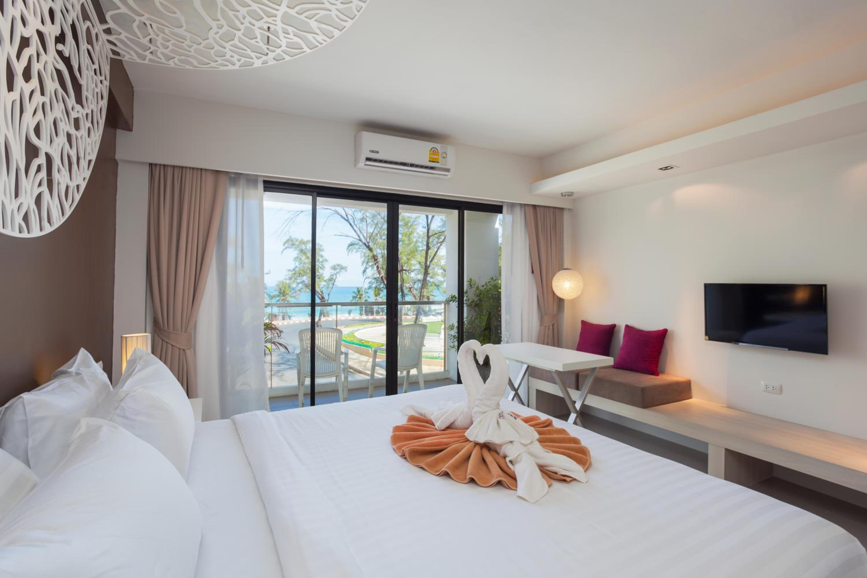 Coral Deluxe Double Room with Sea View