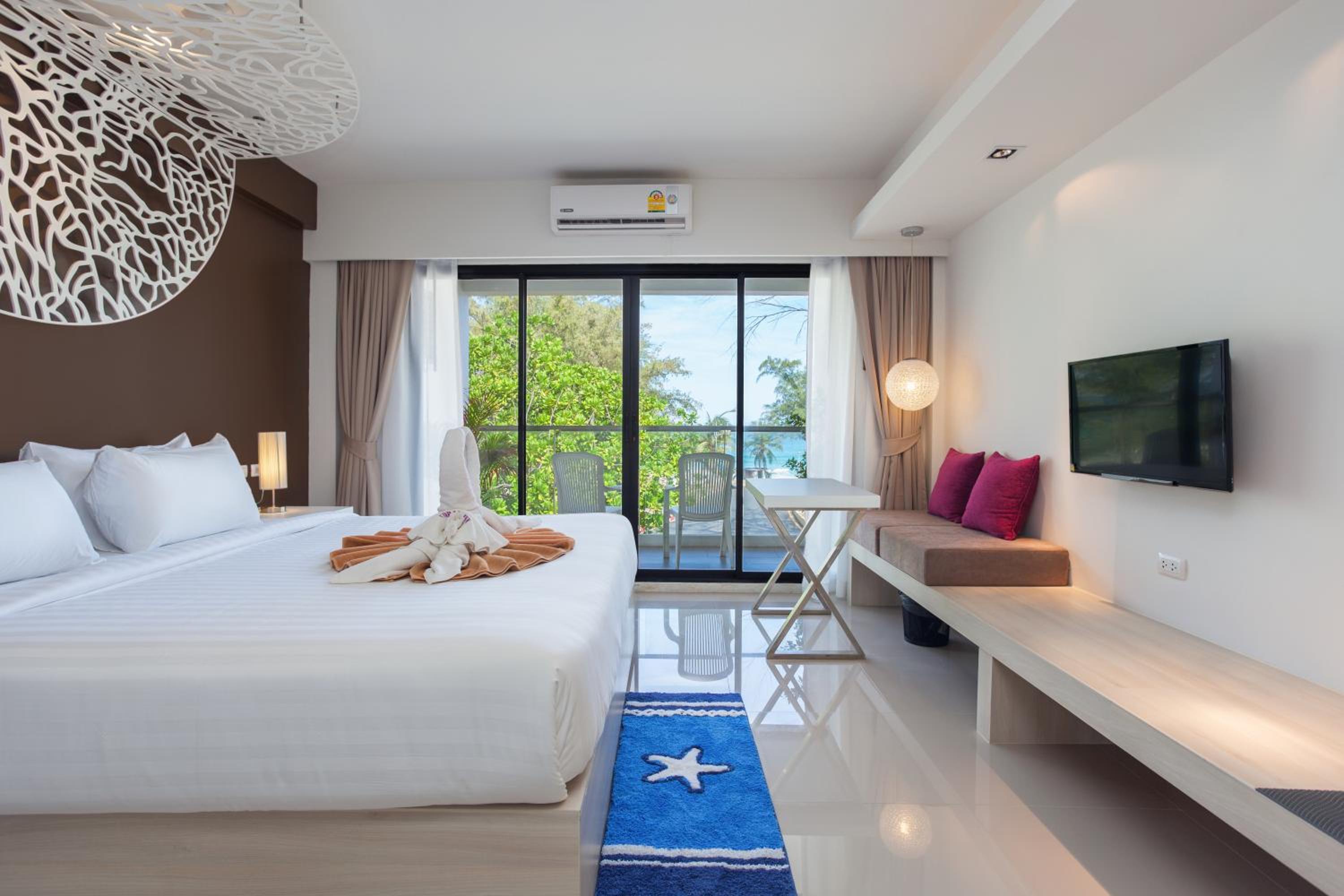Coral Deluxe Double Room with Sea View