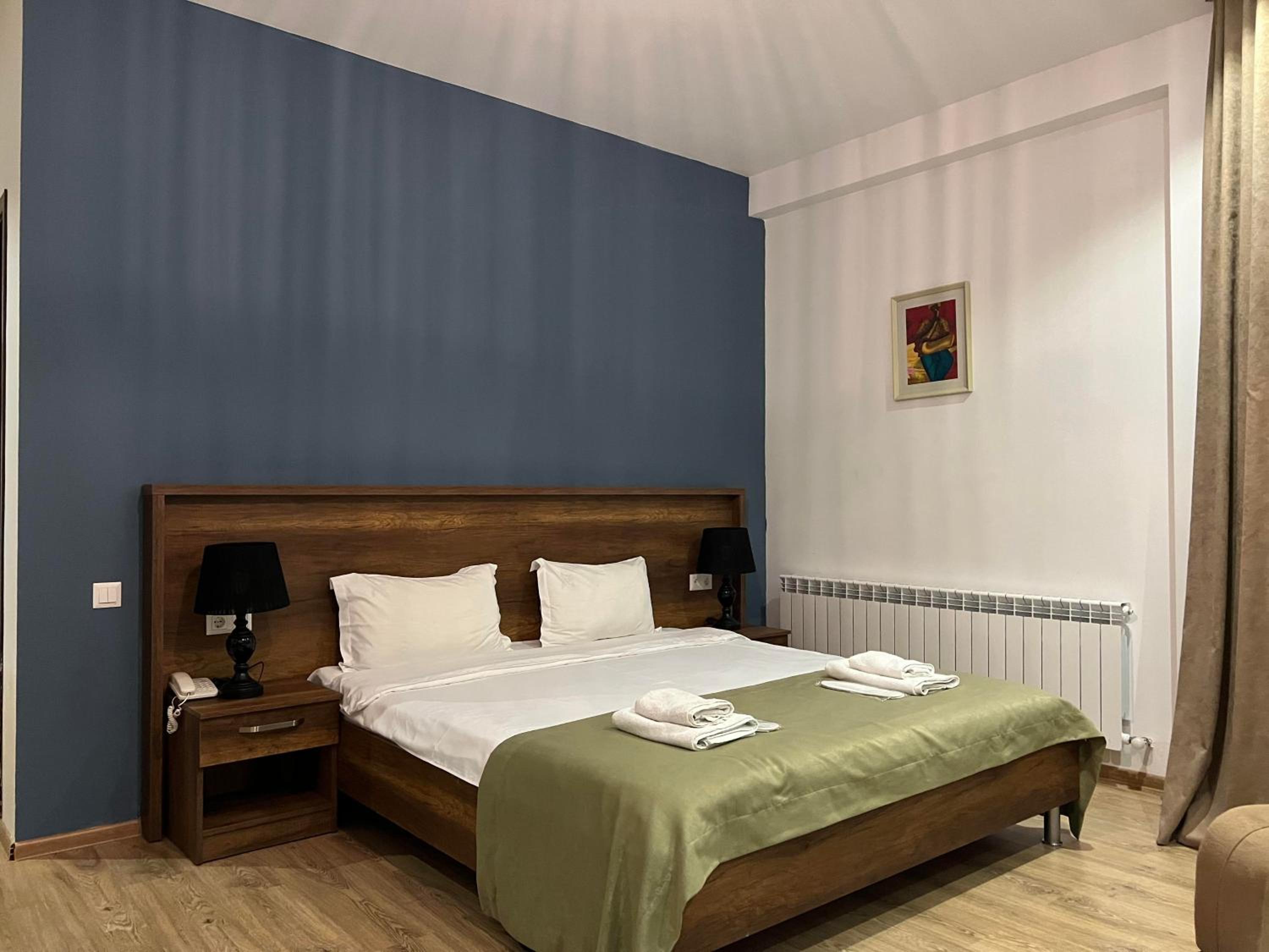 Deluxe Double Room with Extra Bed