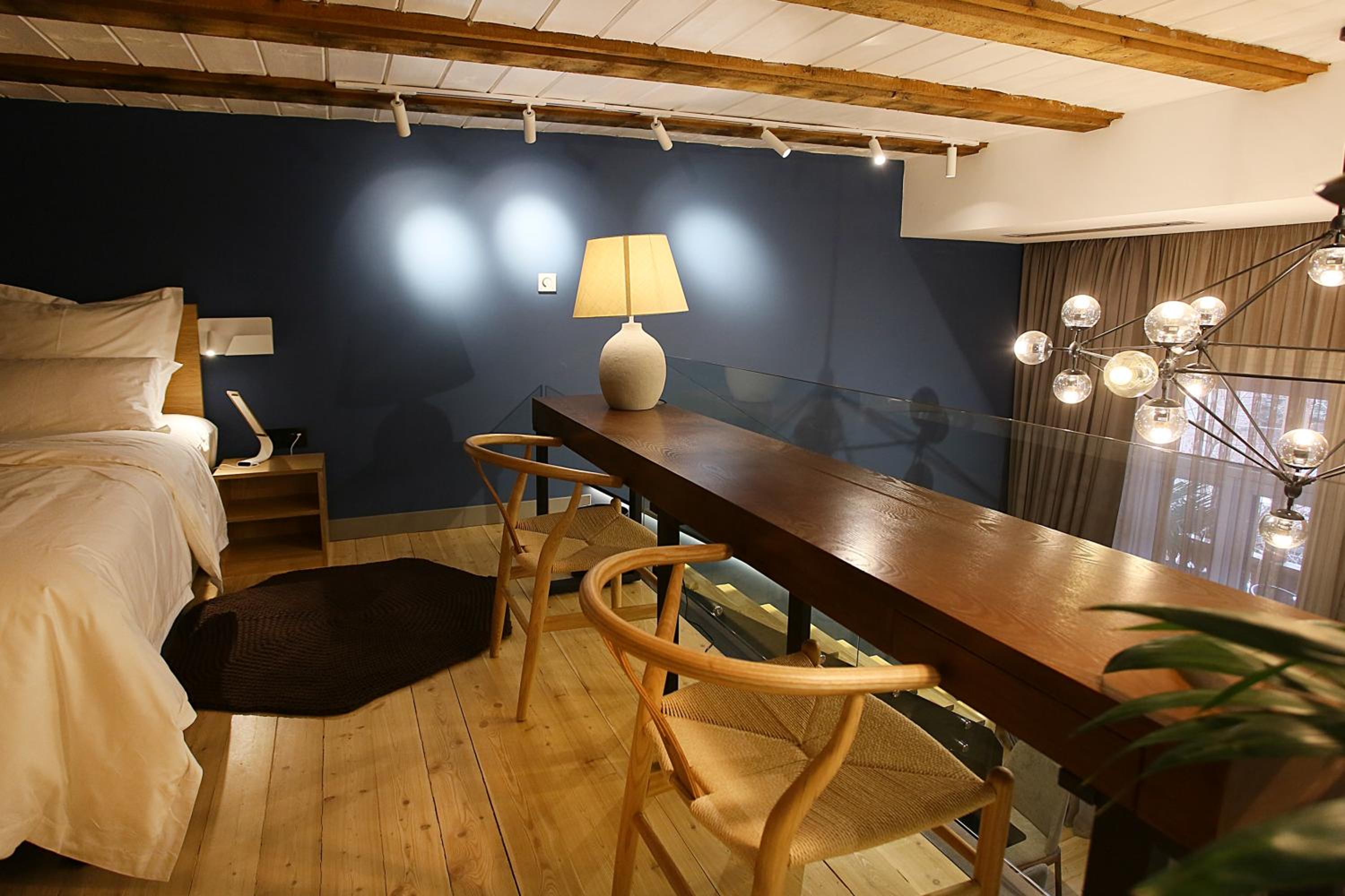 Studio - Split Level