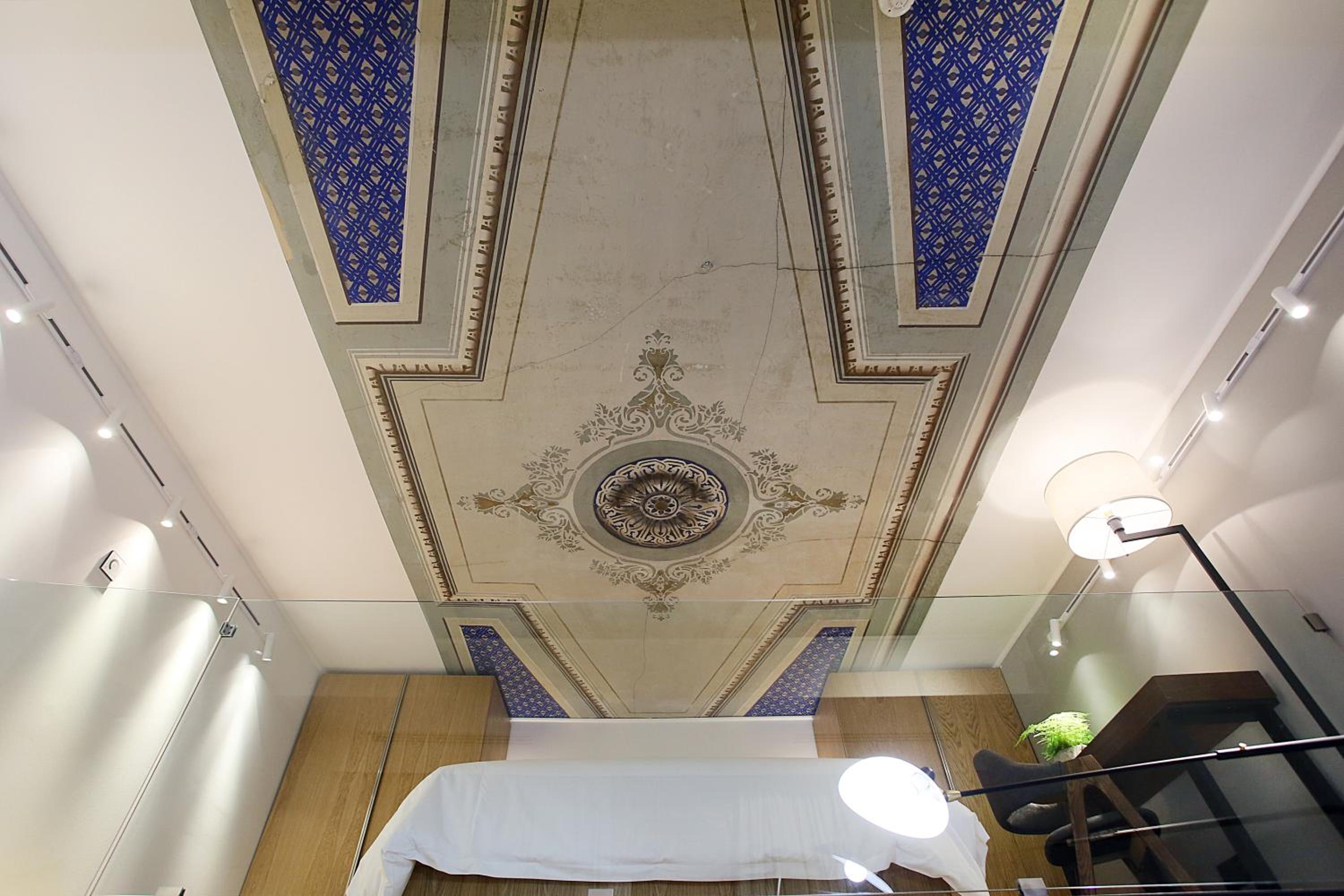 Studio - Split Level