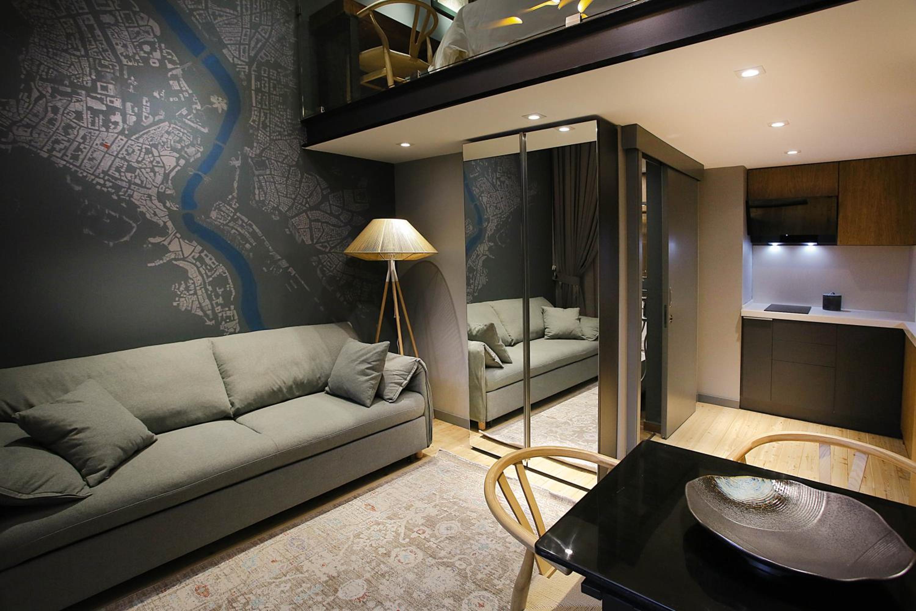 Studio - Split Level