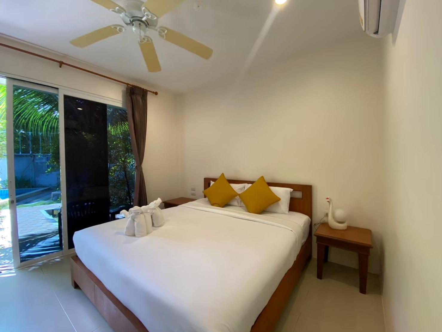 Deluxe​ Bungalow