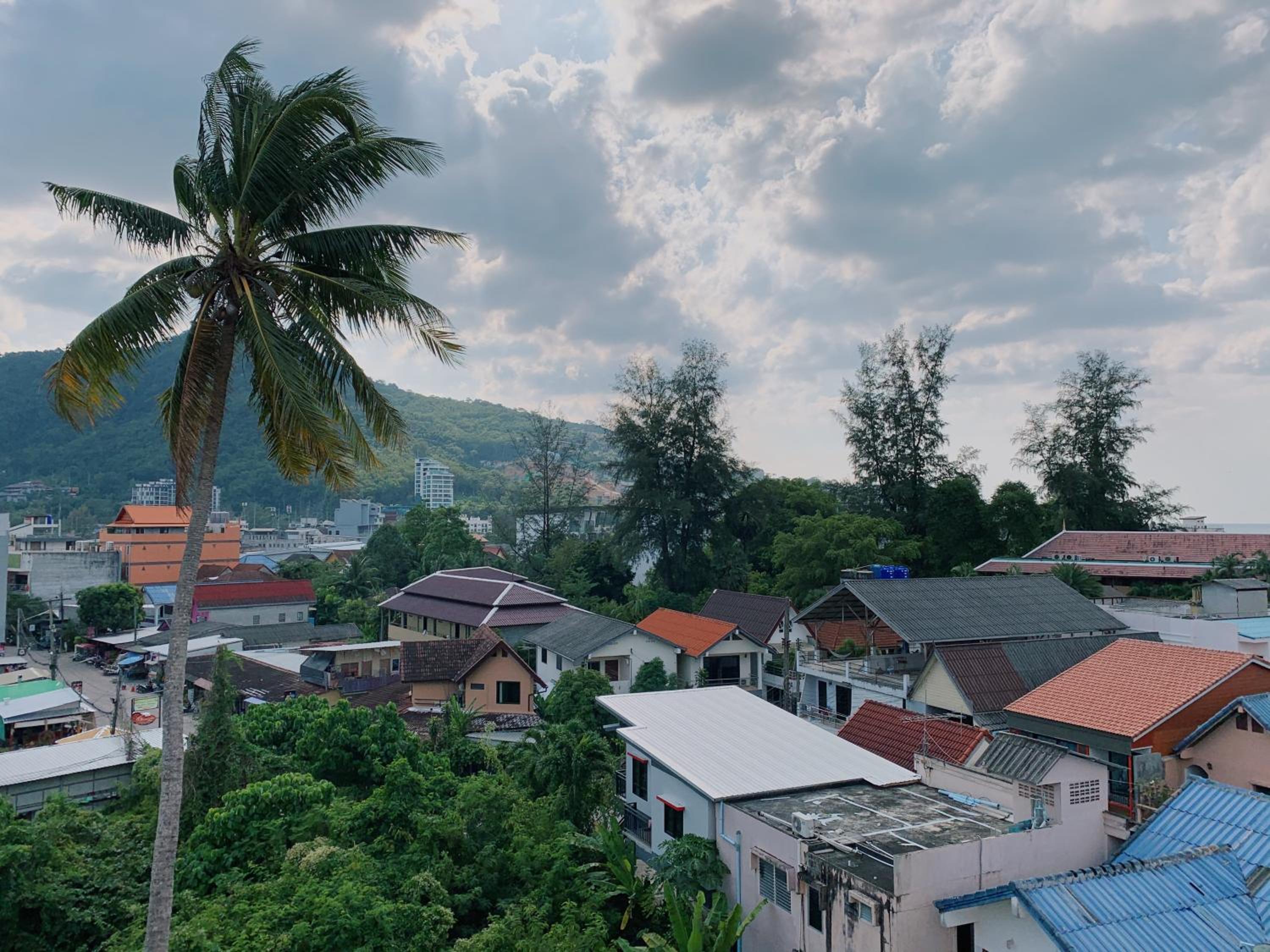 Deluxe Double or Twin Room with City View