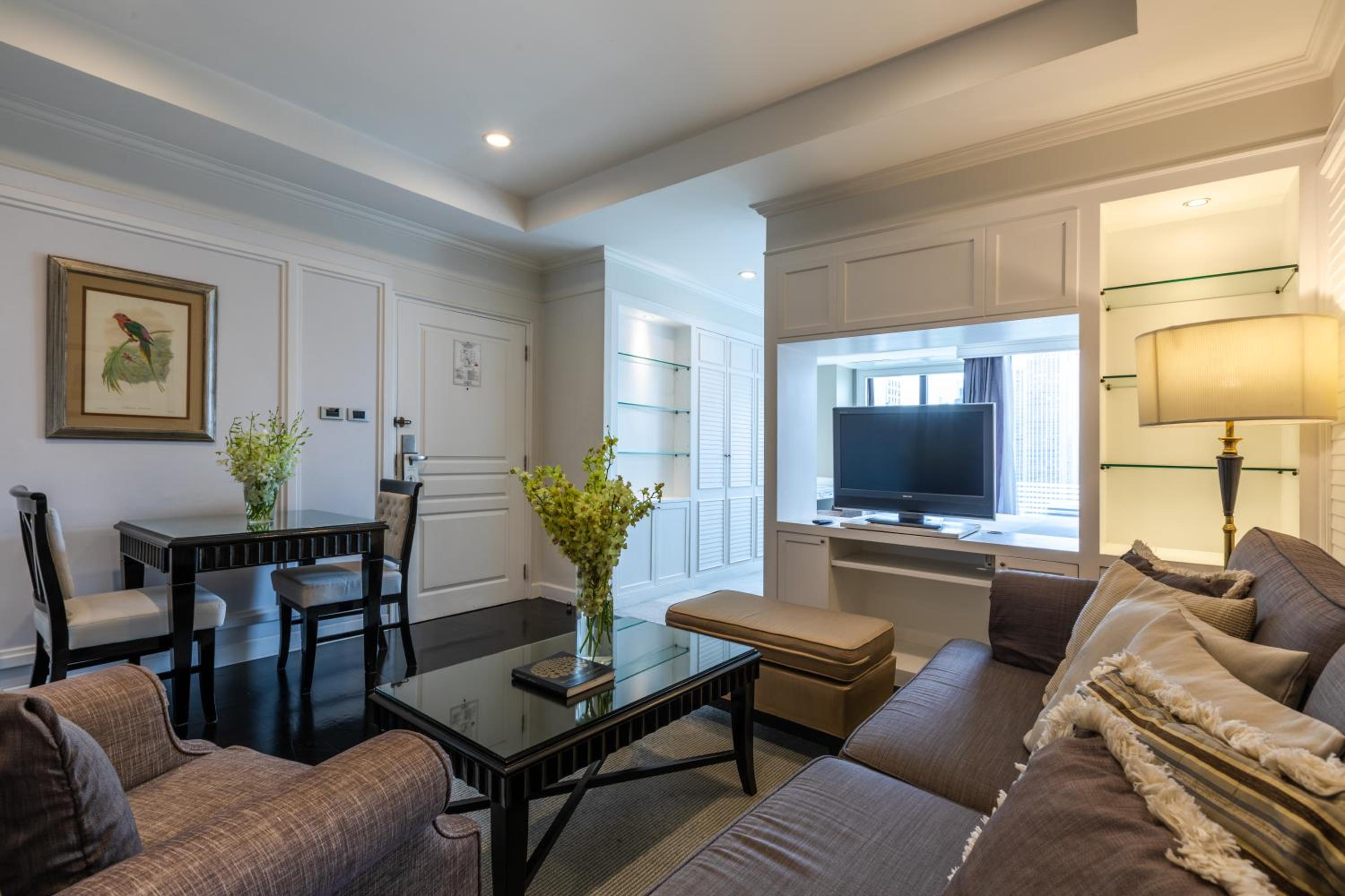 Studio Suite with Lounge Access