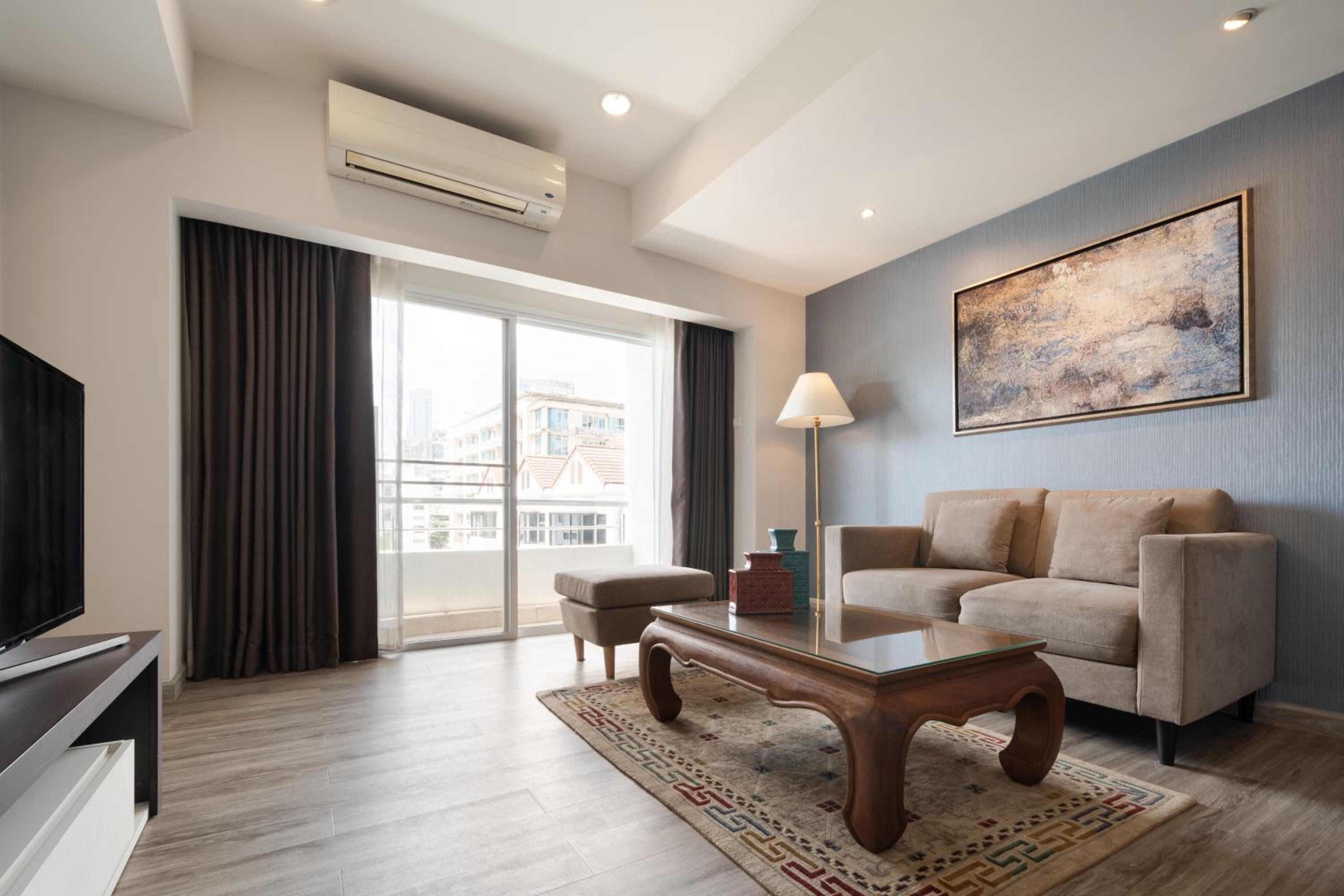 One-Bedroom Suite