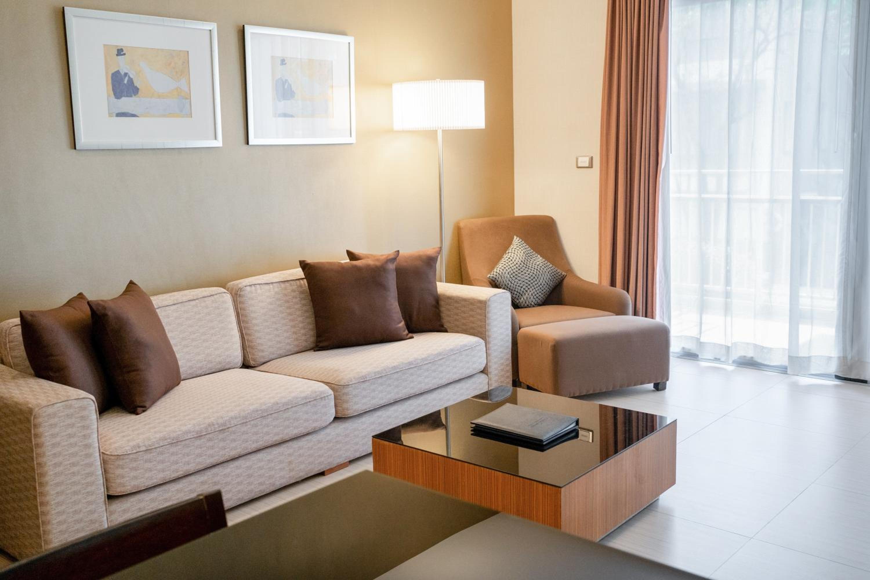 Superior 1 Bedroom Suite