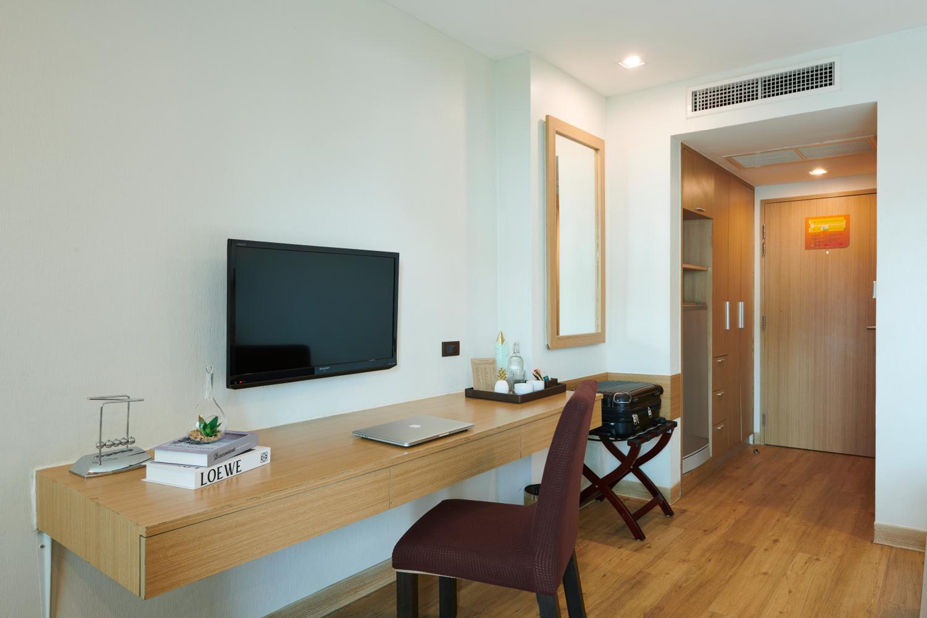 Deluxe Double or Twin Room with Balcony