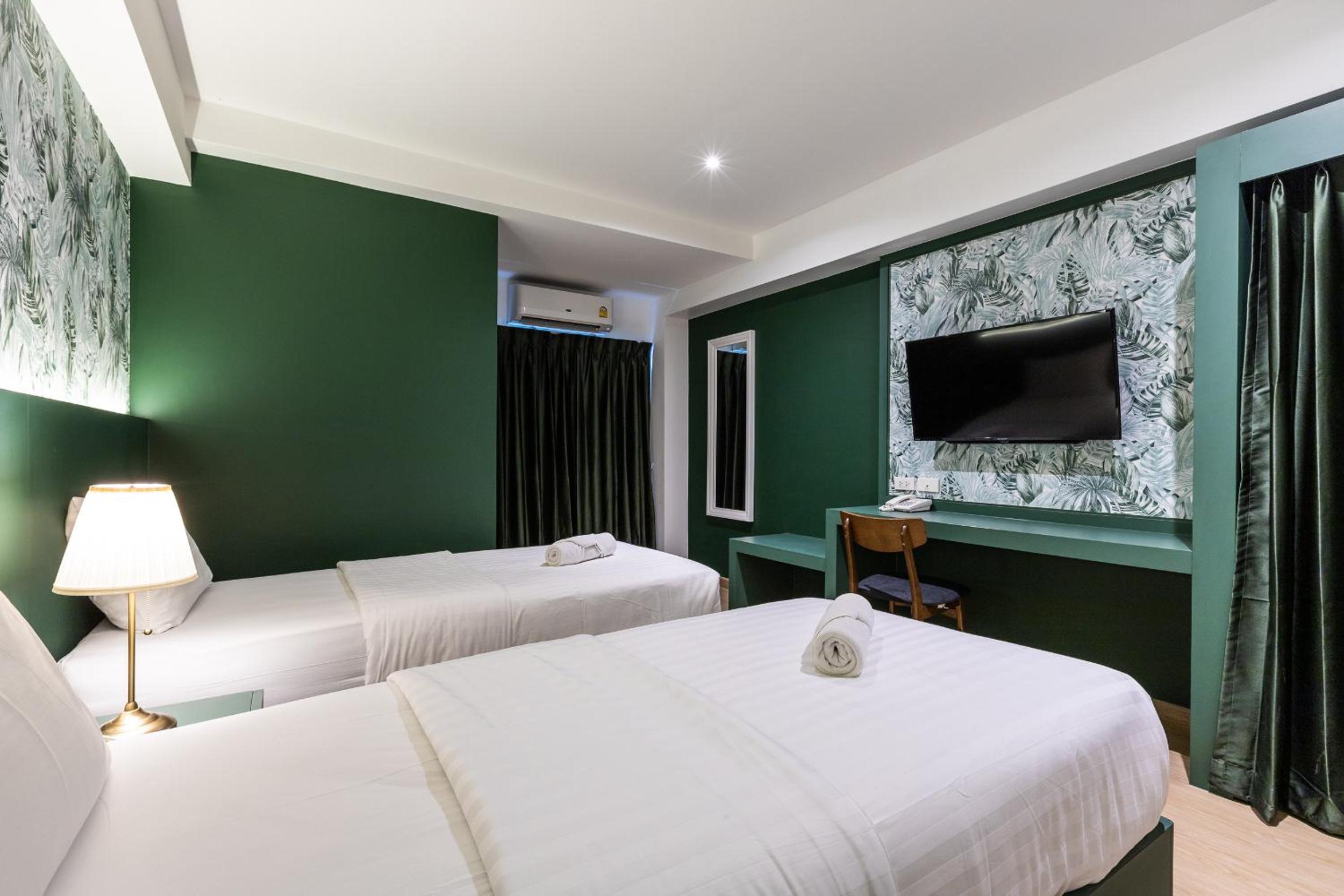 Deluxe Double or Twin Room