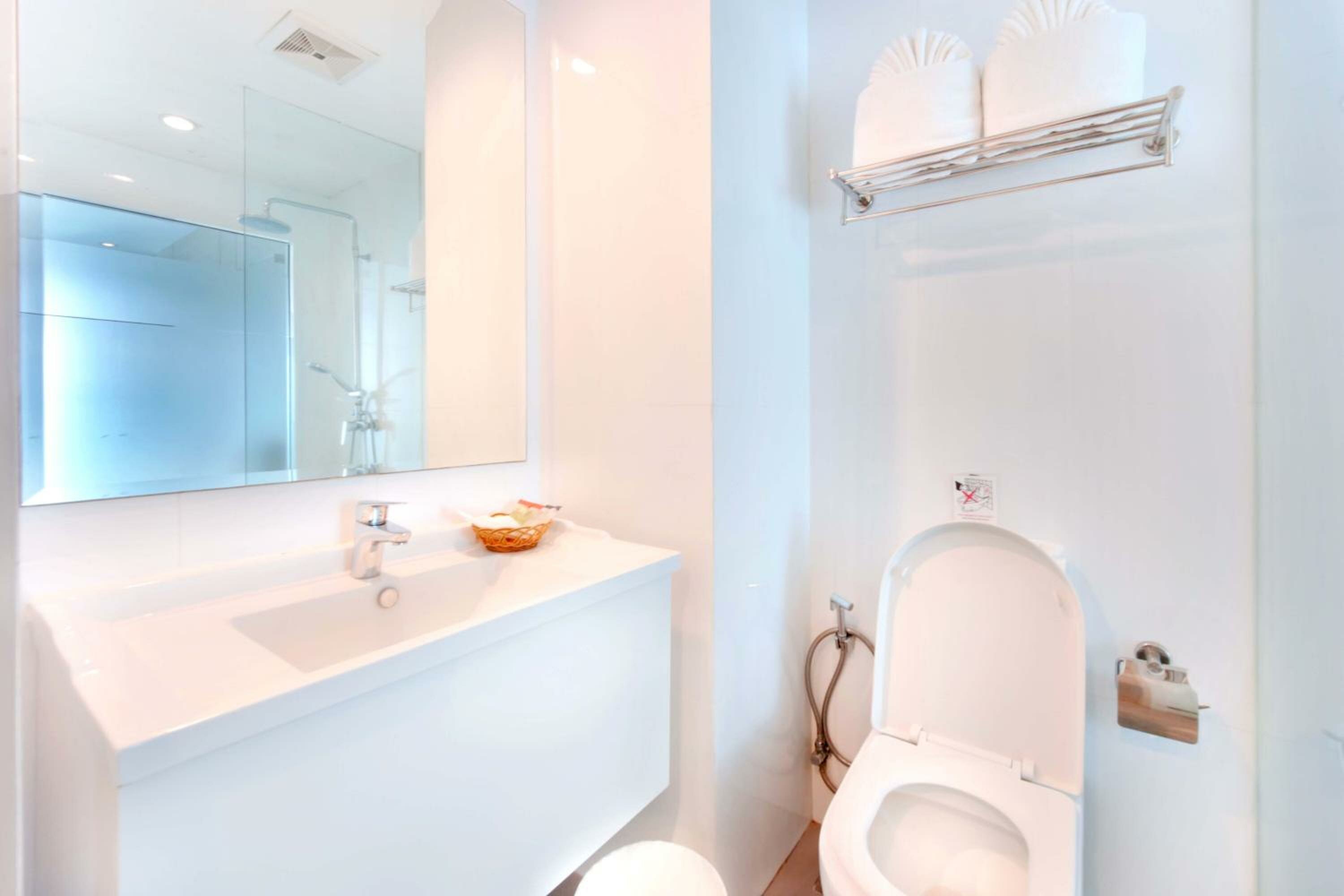 Deluxe Double or Twin Room with Balcony