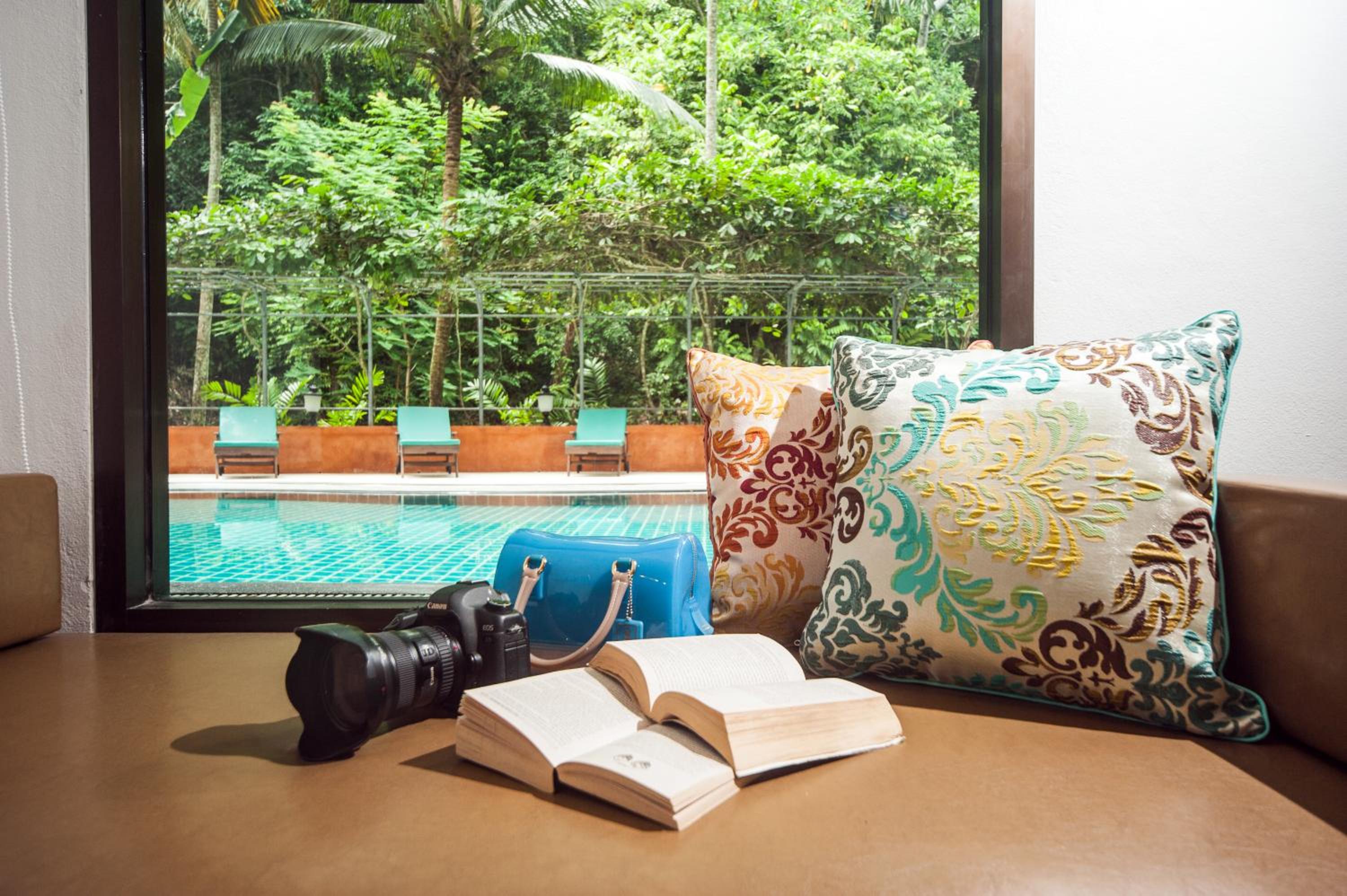 Suite with pool access