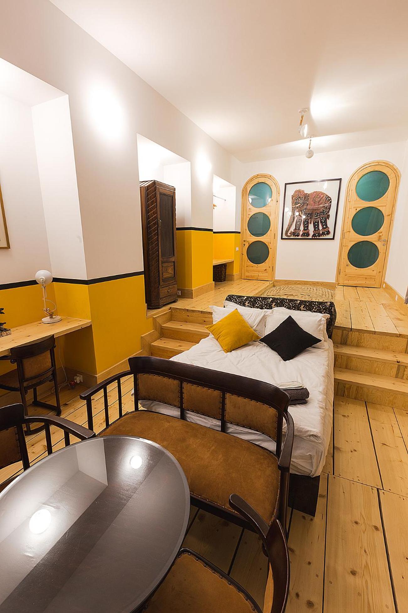 Triple Room with City View