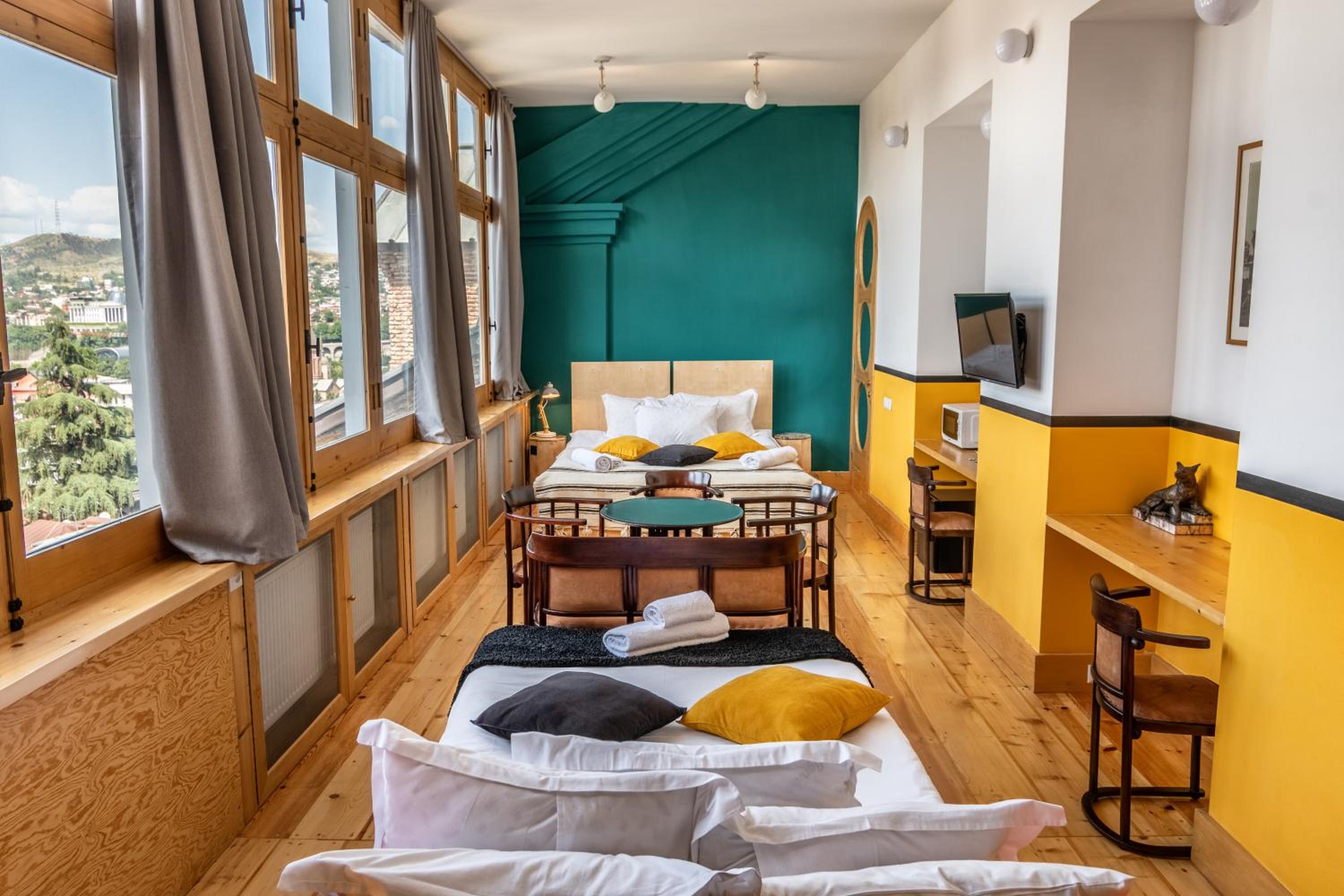 Triple Room with City View