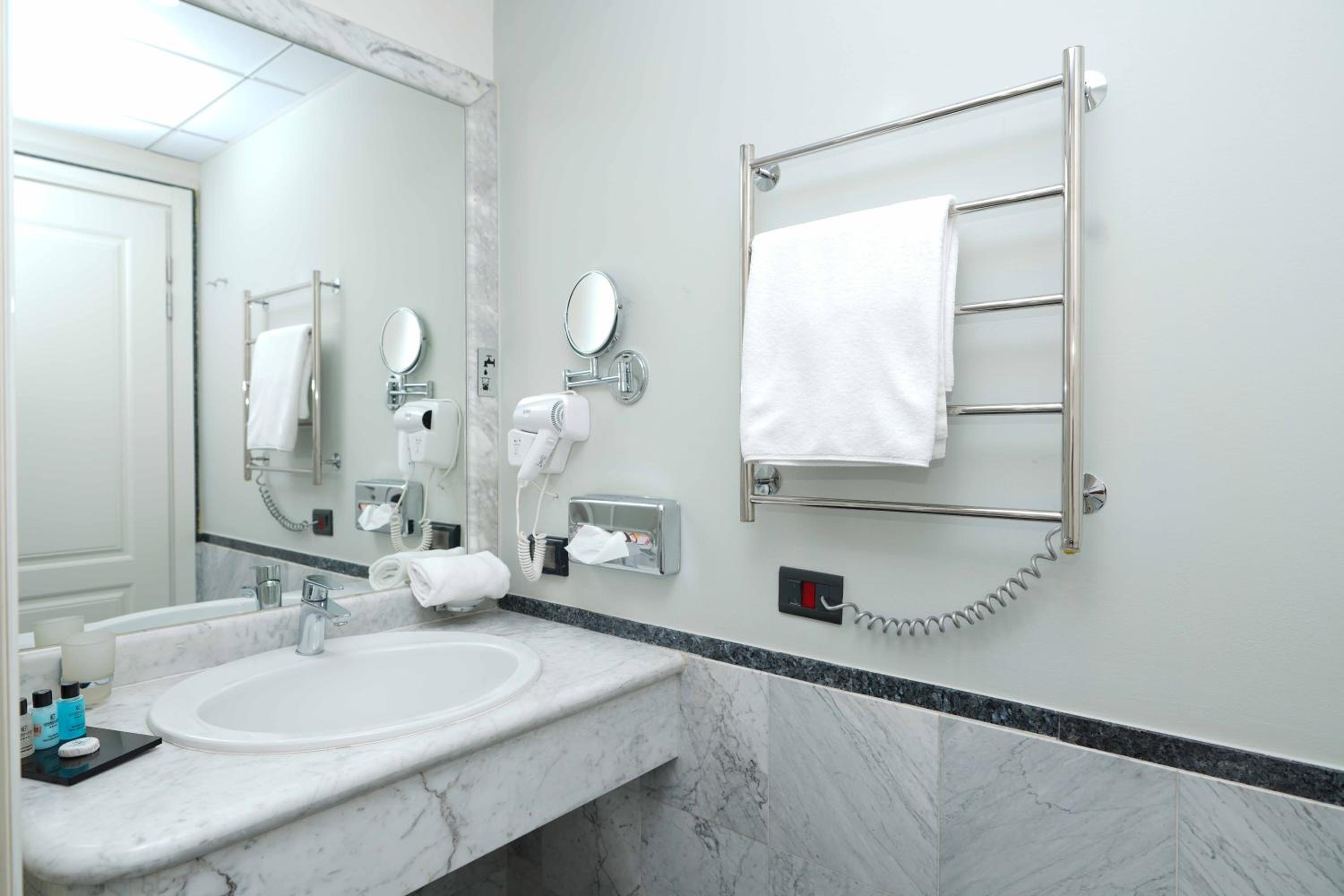 Superior King Room - Non-Smoking