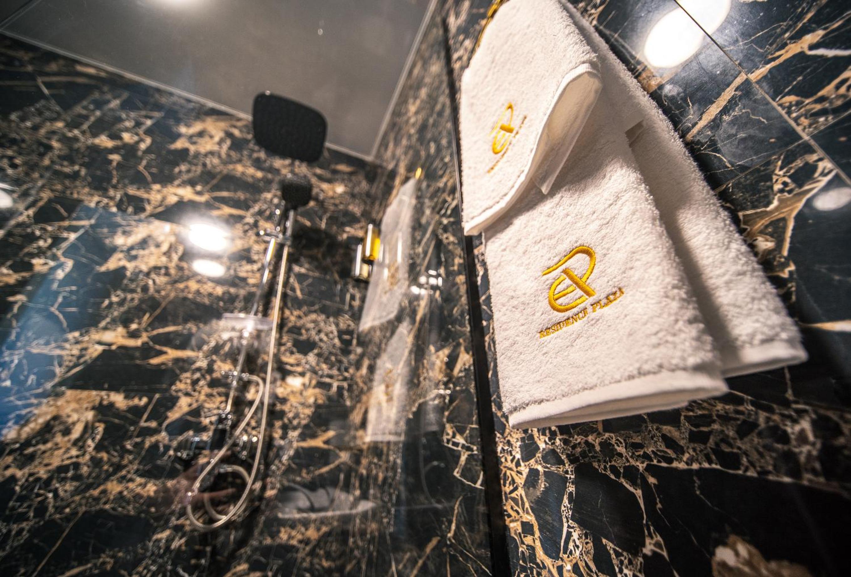 Deluxe Double or Twin Room with City View