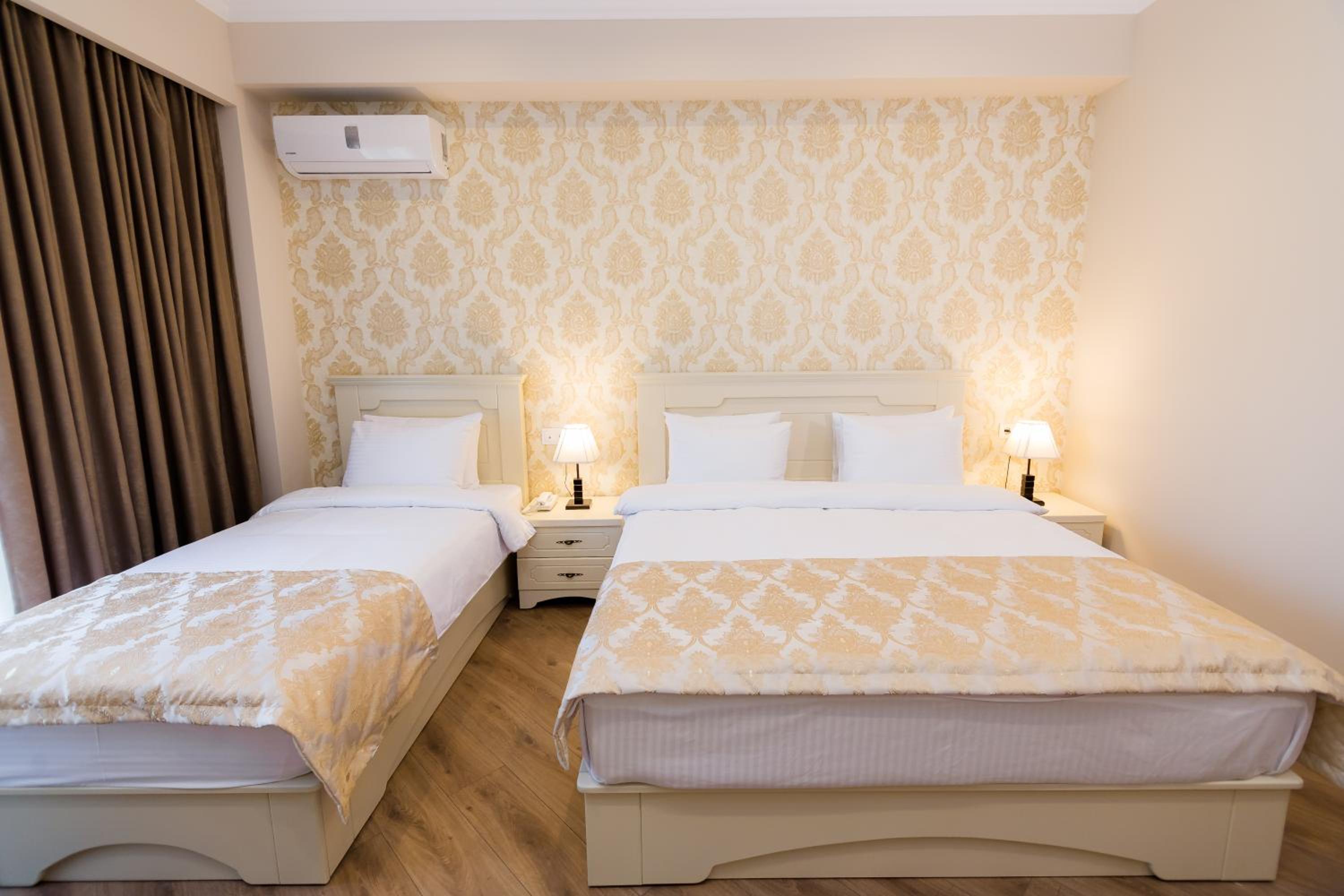 Triple Room with Balcony