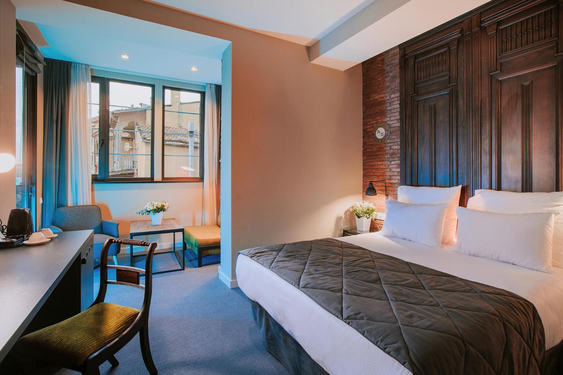 Junior Suite with Balcony