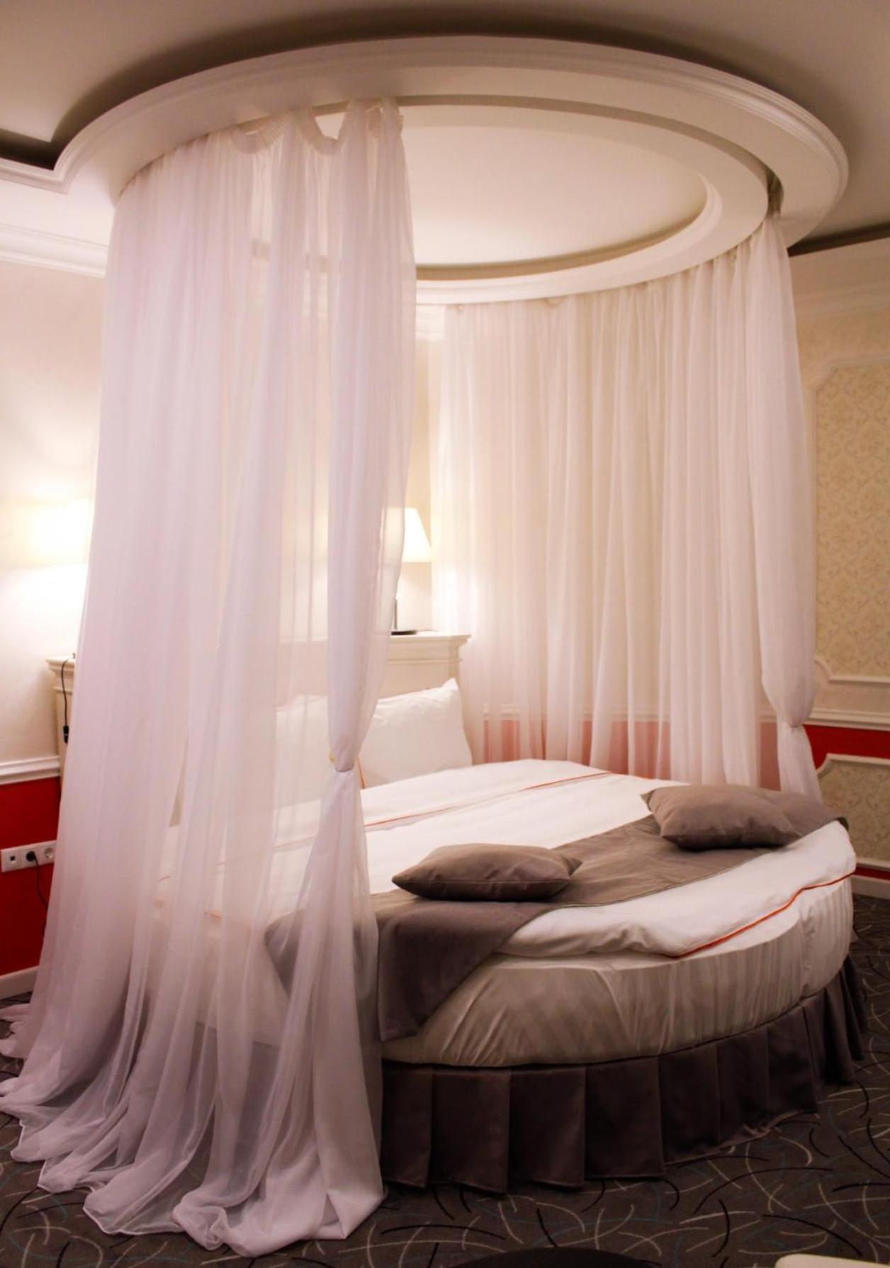 Double Room with Spa Bath